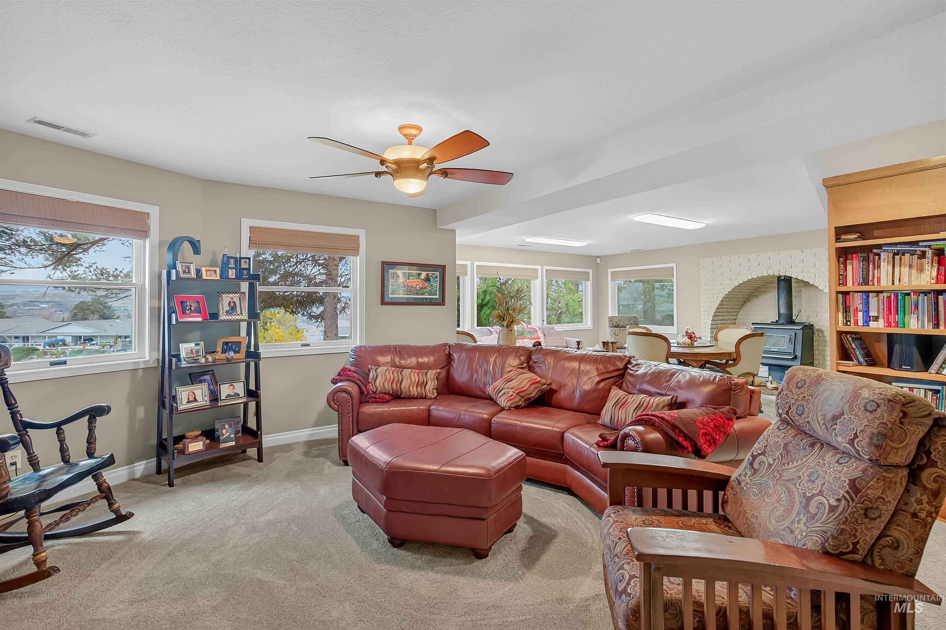 3887 Lakeview Dr, Lewiston, Idaho 83501, 4 Bedrooms, 3.5 Bathrooms, Residential For Sale, Price $779,000, 98968493