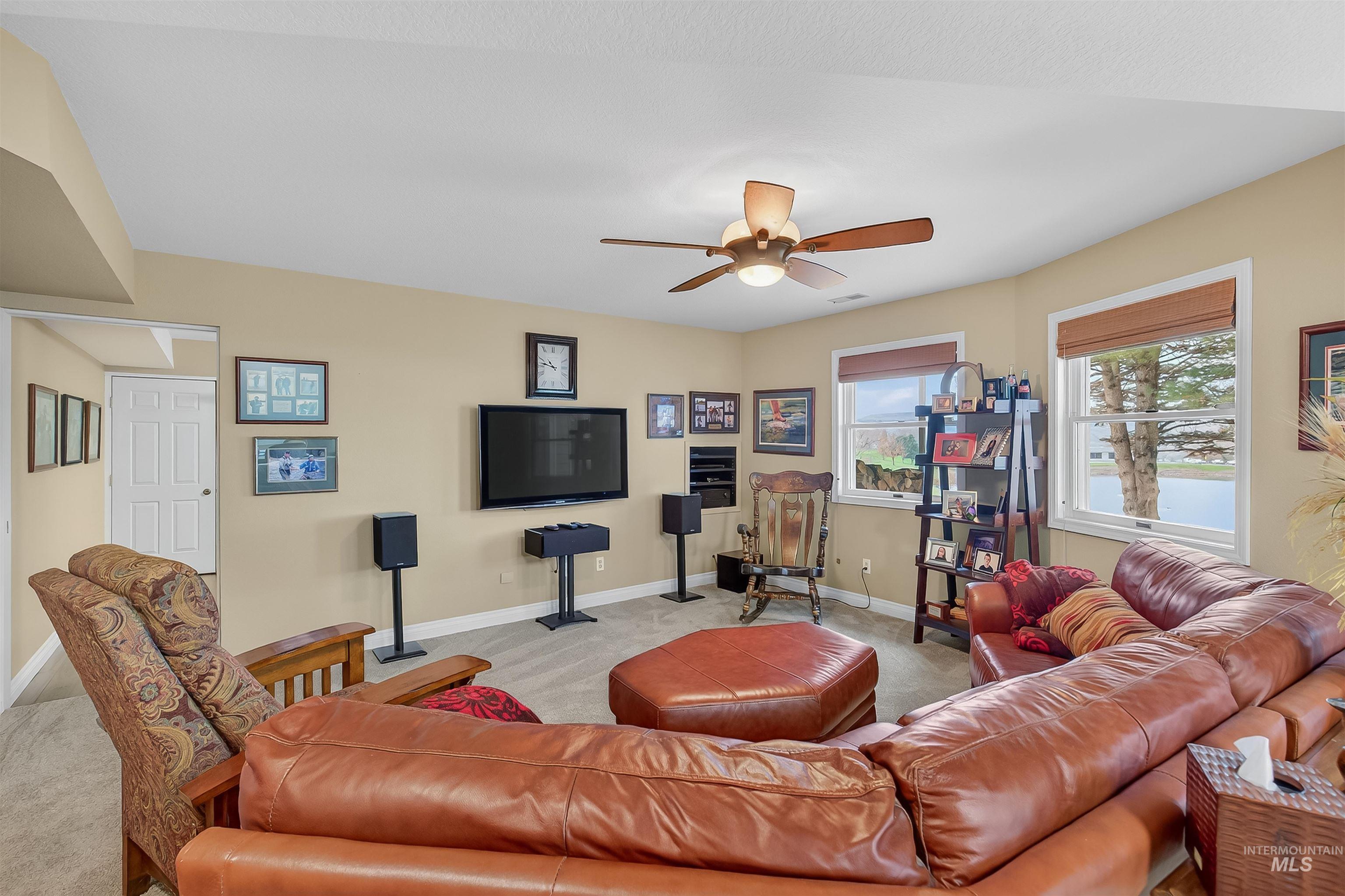 3887 Lakeview Dr, Lewiston, Idaho 83501, 4 Bedrooms, 3.5 Bathrooms, Residential For Sale, Price $795,000,MLS 98968493