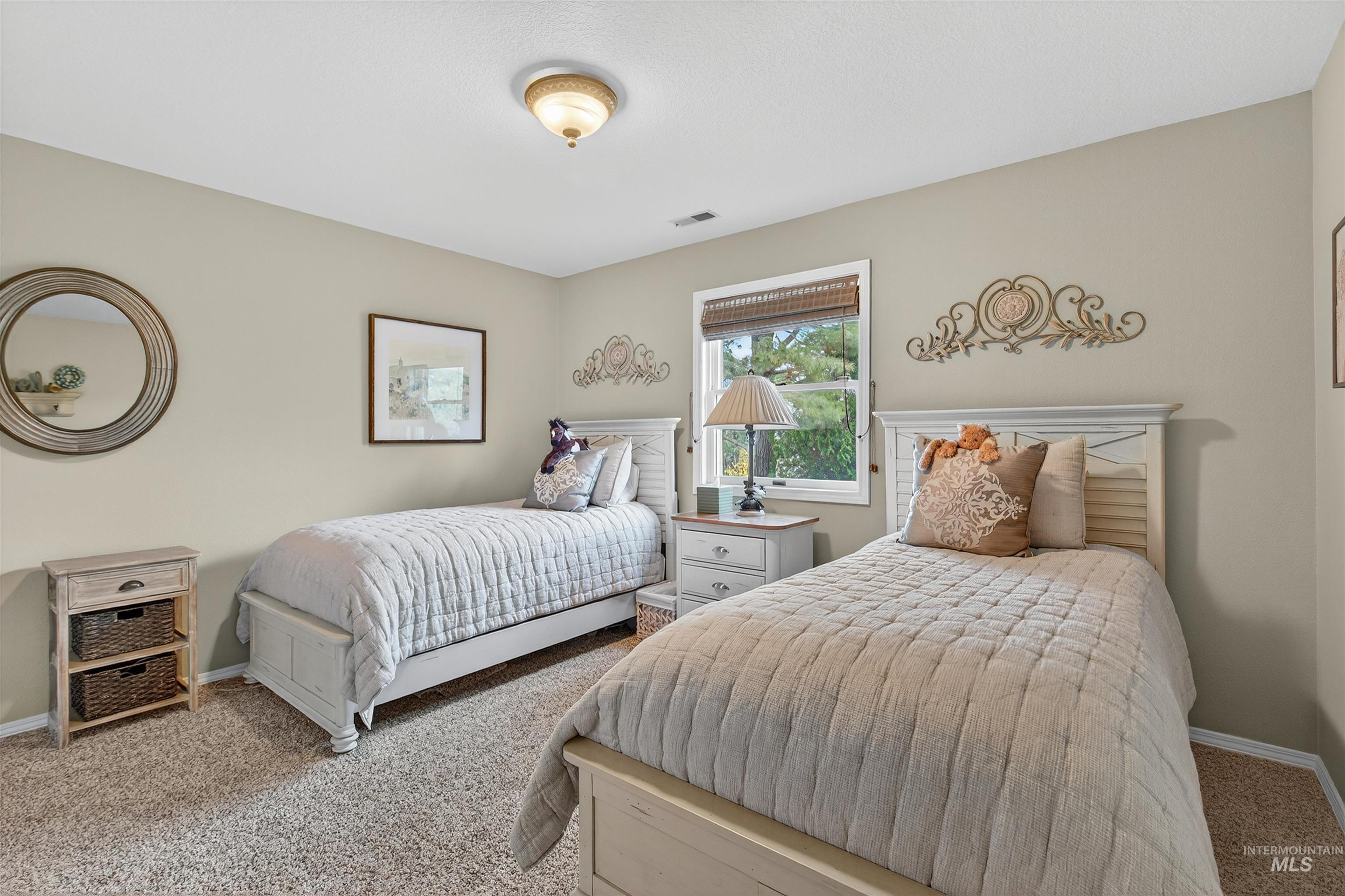 3887 Lakeview Dr, Lewiston, Idaho 83501, 4 Bedrooms, 3.5 Bathrooms, Residential For Sale, Price $779,000, 98968493