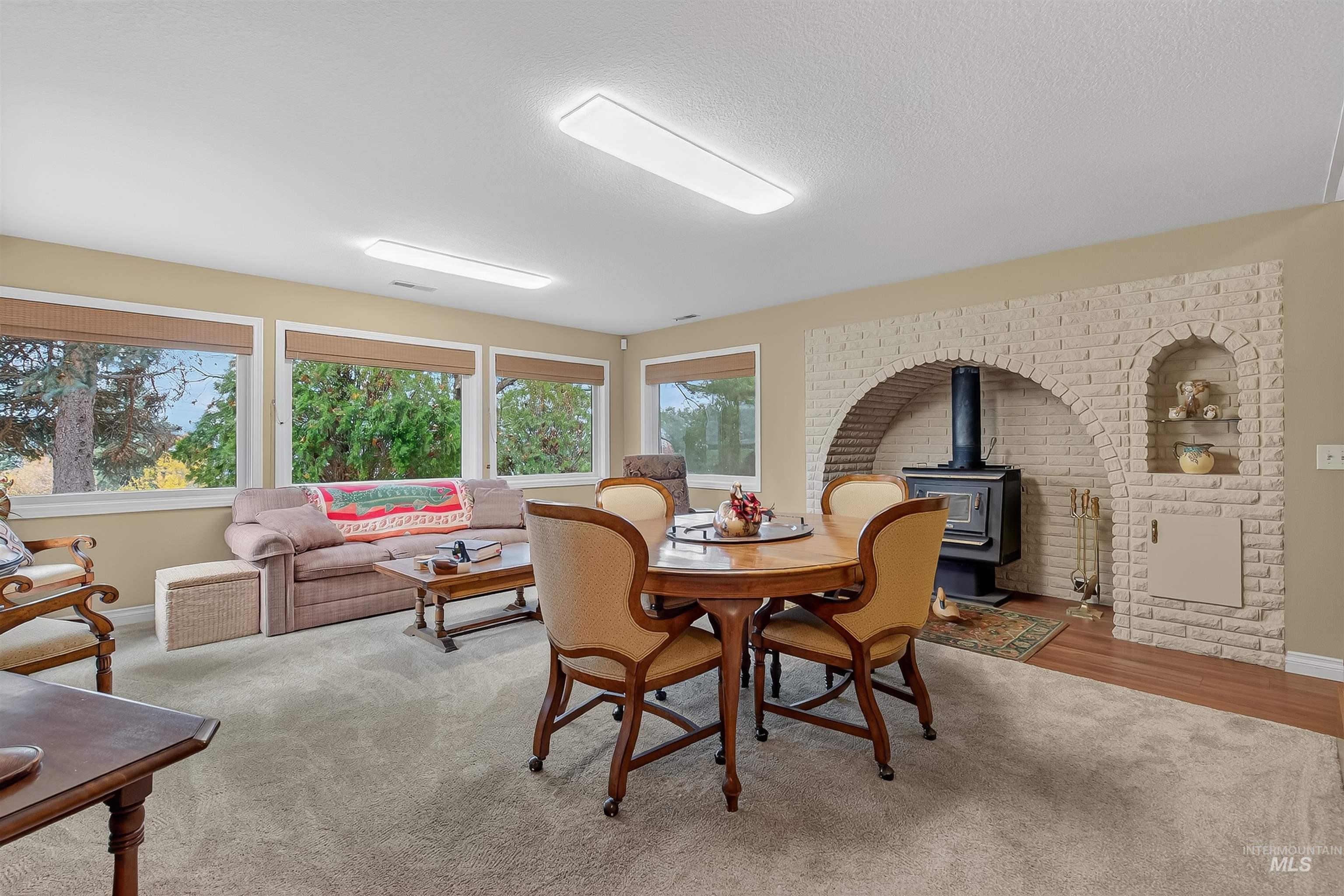 3887 Lakeview Dr, Lewiston, Idaho 83501, 4 Bedrooms, 3.5 Bathrooms, Residential For Sale, Price $795,000,MLS 98968493