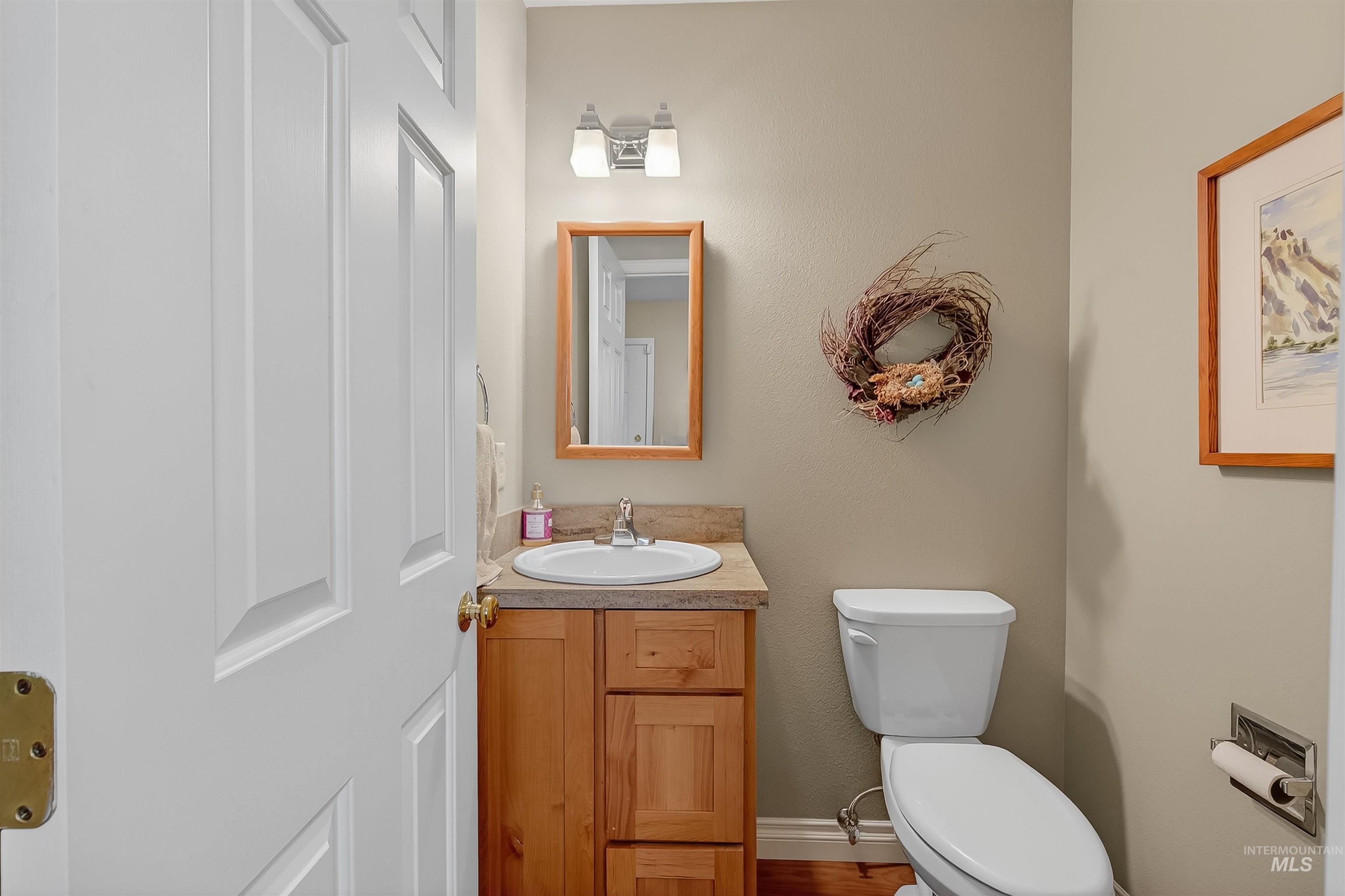 3887 Lakeview Dr, Lewiston, Idaho 83501, 4 Bedrooms, 3.5 Bathrooms, Residential For Sale, Price $795,000,MLS 98968493