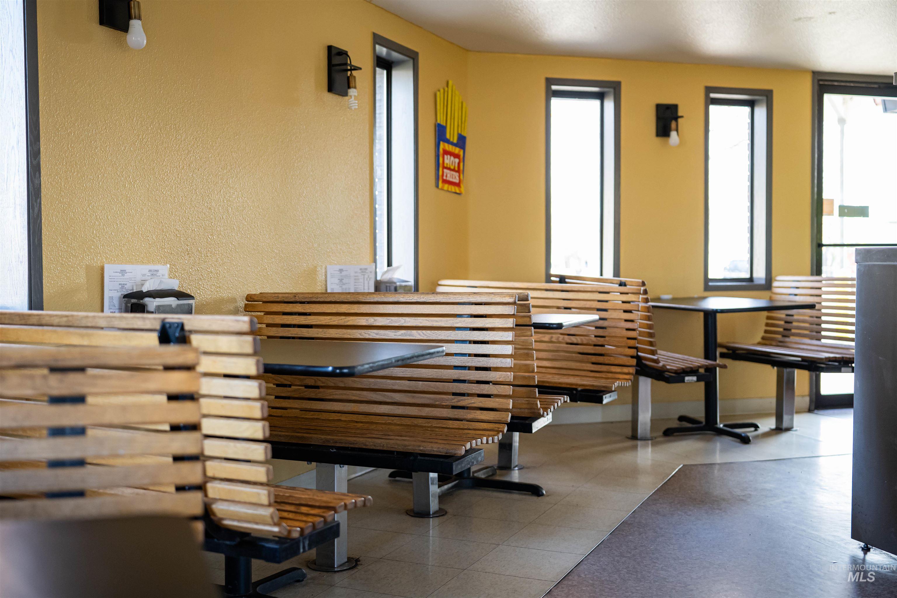 299 E Main Street, Weiser, Idaho 83672-2536, Business/Commercial For Sale, Price $450,000,MLS 98968499