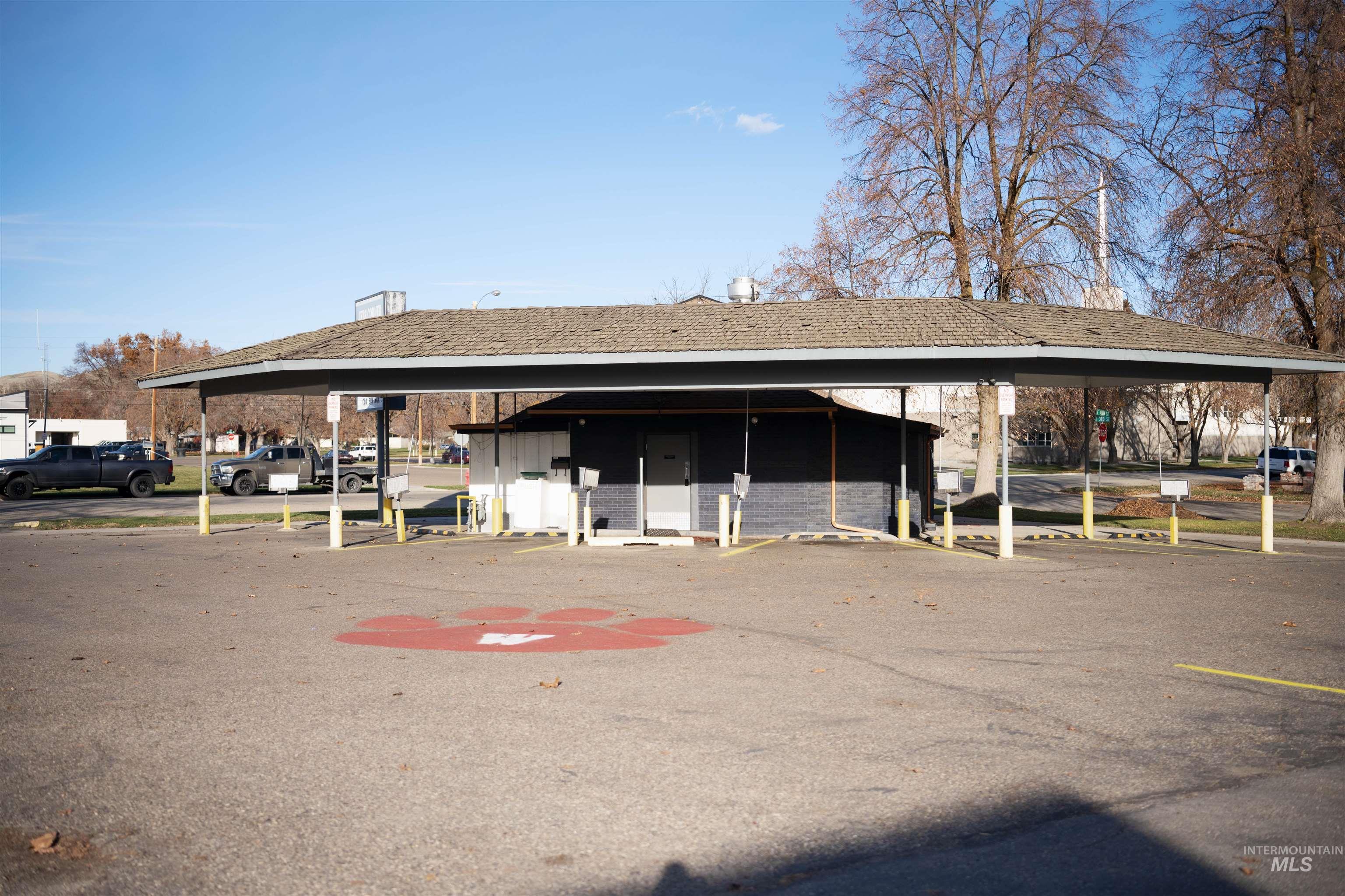 299 E Main Street, Weiser, Idaho 83672-2536, Business/Commercial For Sale, Price $450,000,MLS 98968499