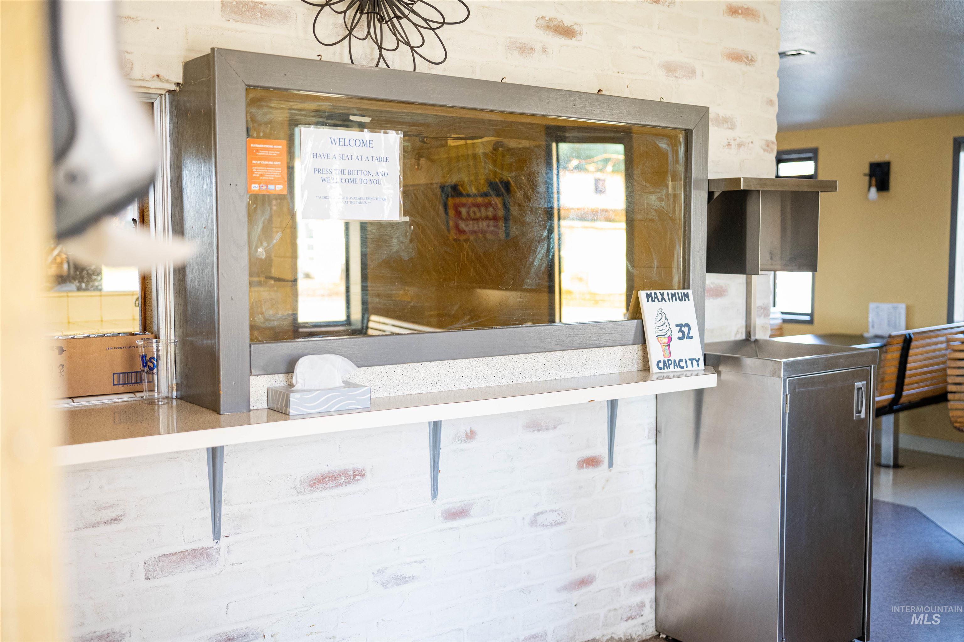 299 E Main Street, Weiser, Idaho 83672-2536, Business/Commercial For Sale, Price $450,000,MLS 98968499