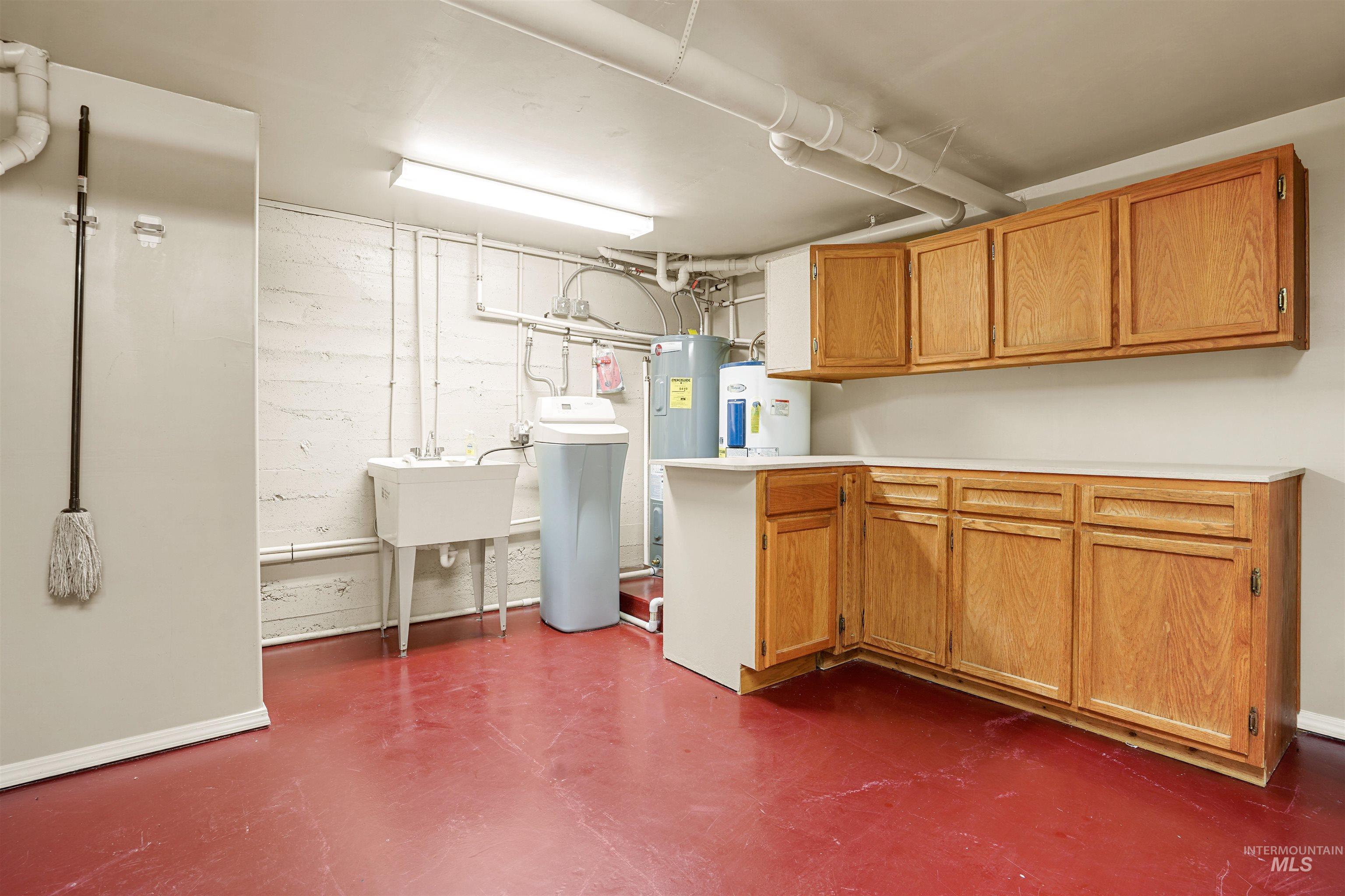 720 E Main Street, Jerome, Idaho 83338, 6 Bedrooms, 4.5 Bathrooms, Residential For Sale, Price $610,000,MLS 98968502