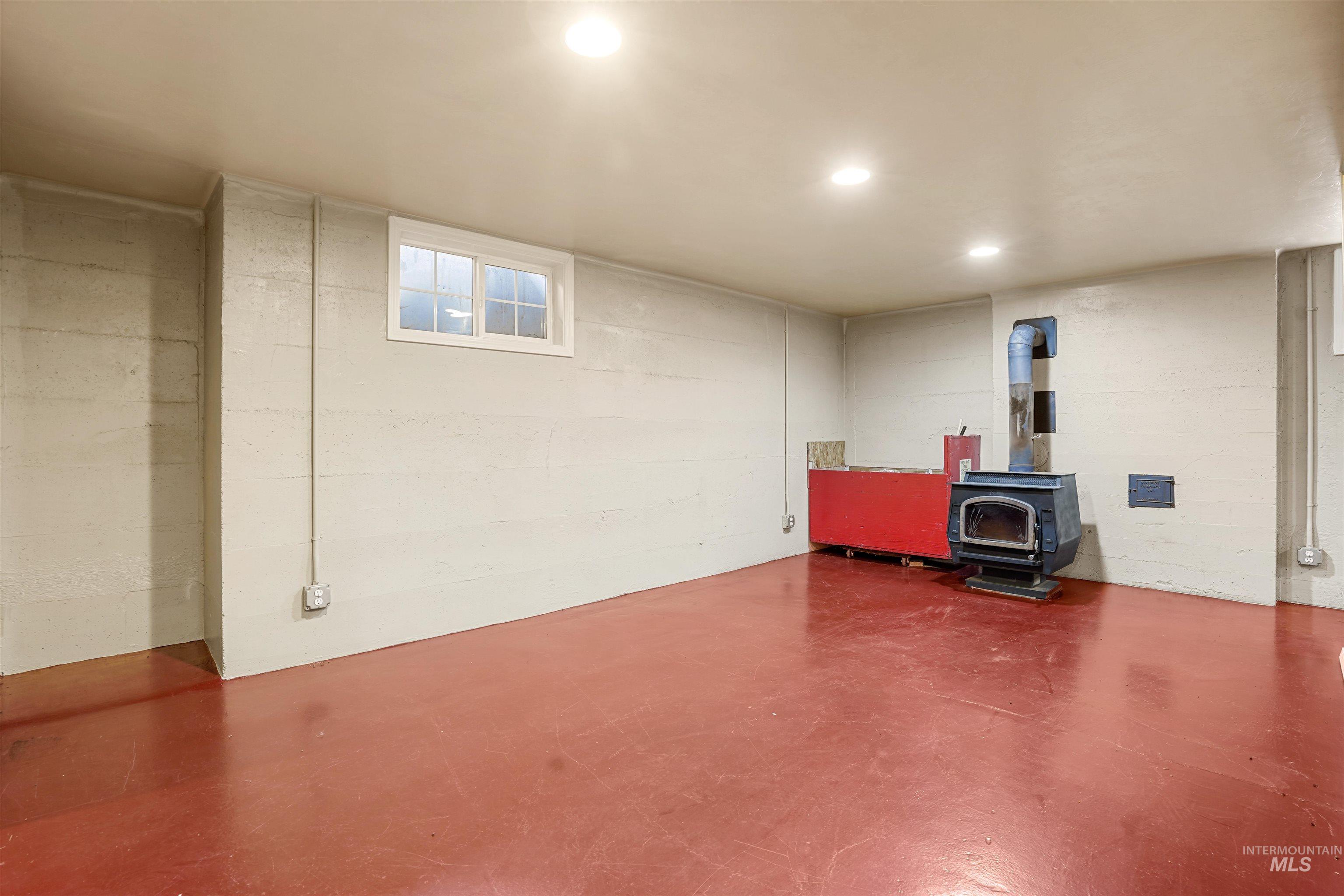 720 E Main Street, Jerome, Idaho 83338, 6 Bedrooms, 4.5 Bathrooms, Residential For Sale, Price $610,000,MLS 98968502