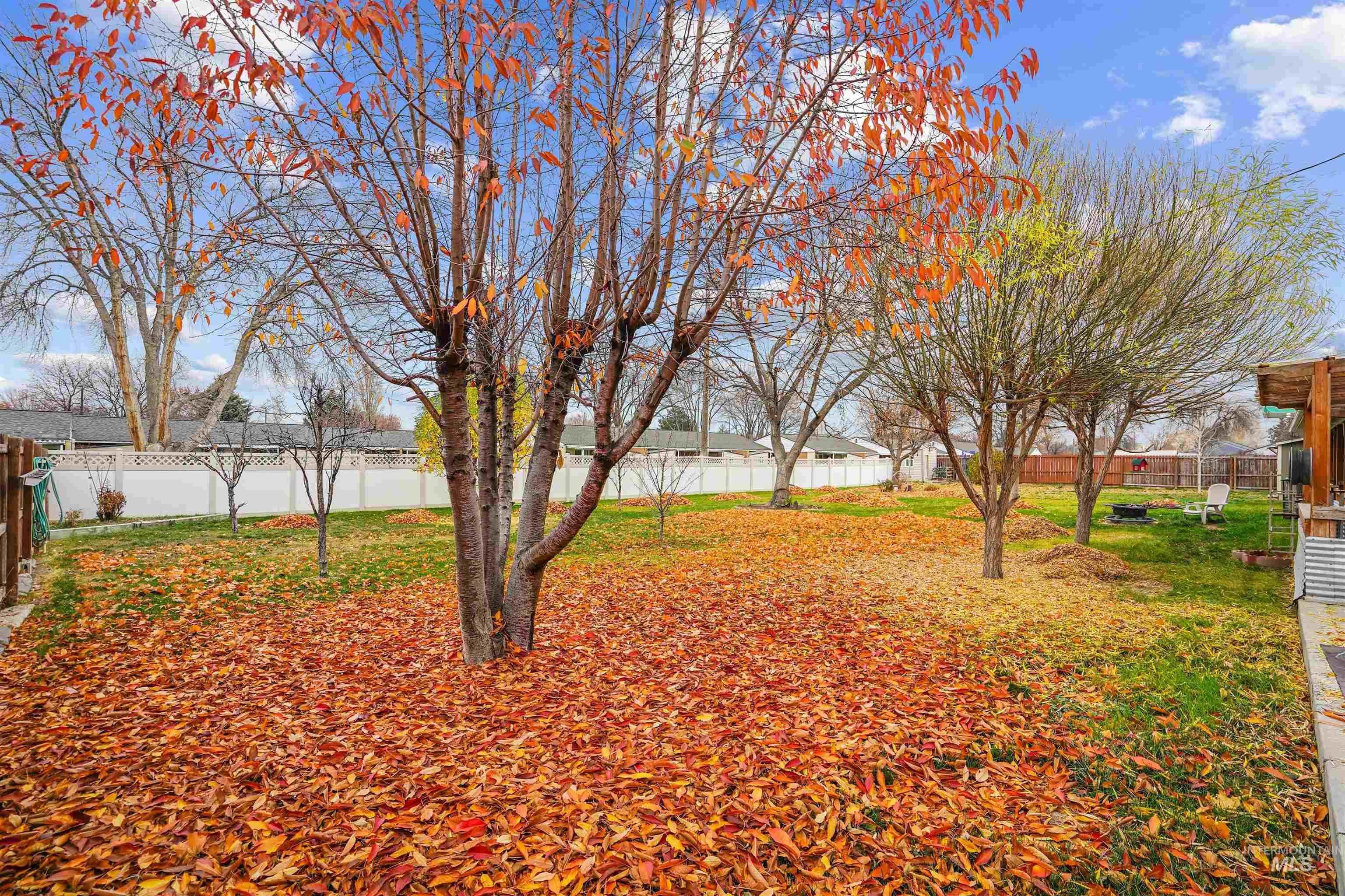 720 E Main Street, Jerome, Idaho 83338, 6 Bedrooms, 4.5 Bathrooms, Residential For Sale, Price $610,000,MLS 98968502