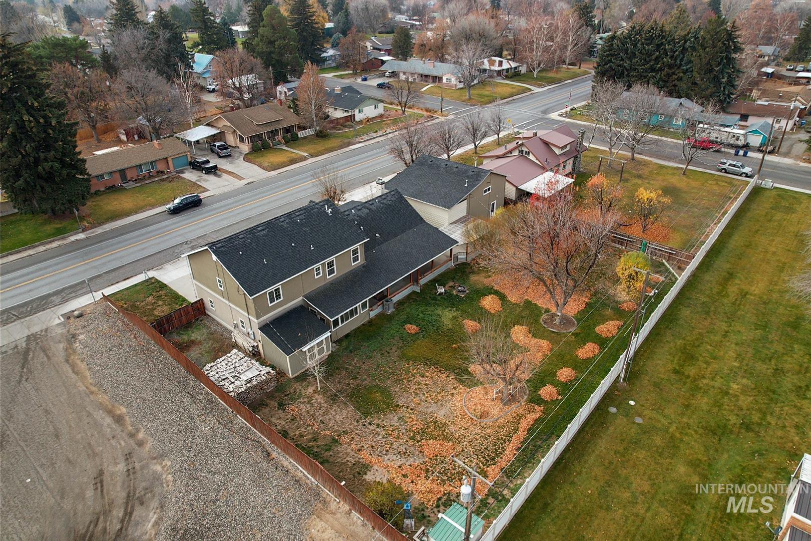 720 E Main Street, Jerome, Idaho 83338, 6 Bedrooms, 4.5 Bathrooms, Residential For Sale, Price $610,000,MLS 98968502