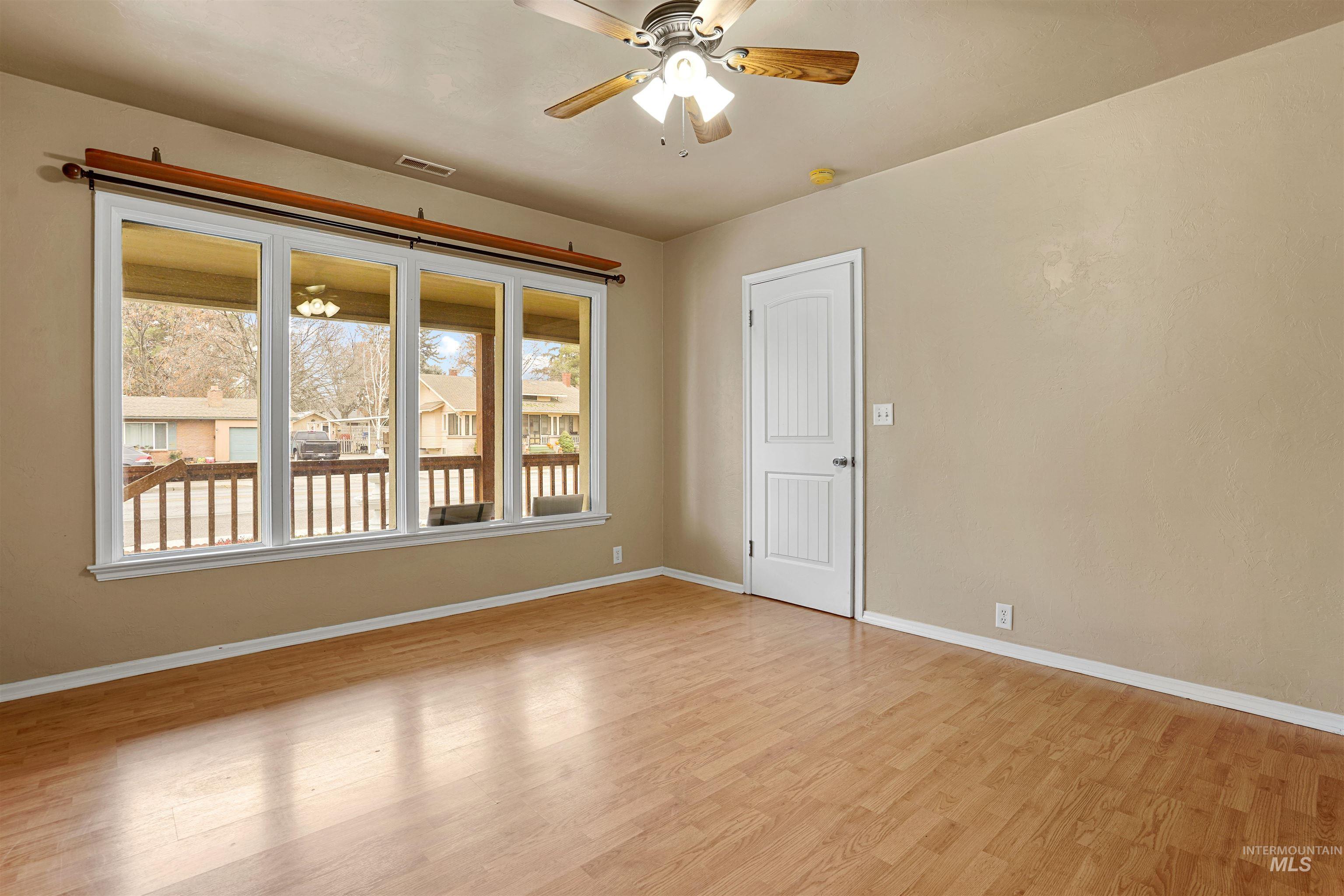 720 E Main Street, Jerome, Idaho 83338, 6 Bedrooms, 4.5 Bathrooms, Residential For Sale, Price $610,000,MLS 98968502