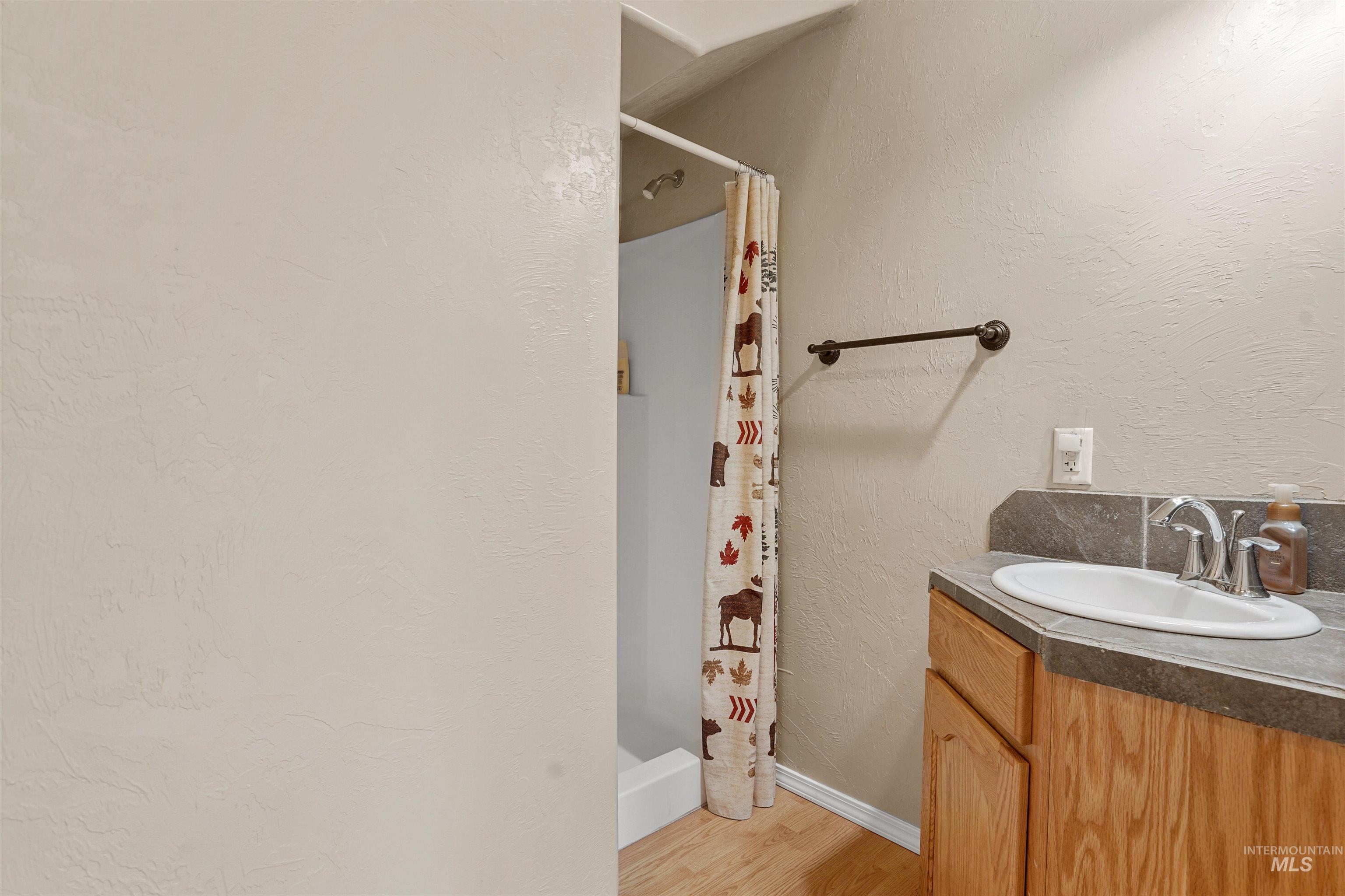 720 E Main Street, Jerome, Idaho 83338, 6 Bedrooms, 4.5 Bathrooms, Residential For Sale, Price $610,000,MLS 98968502