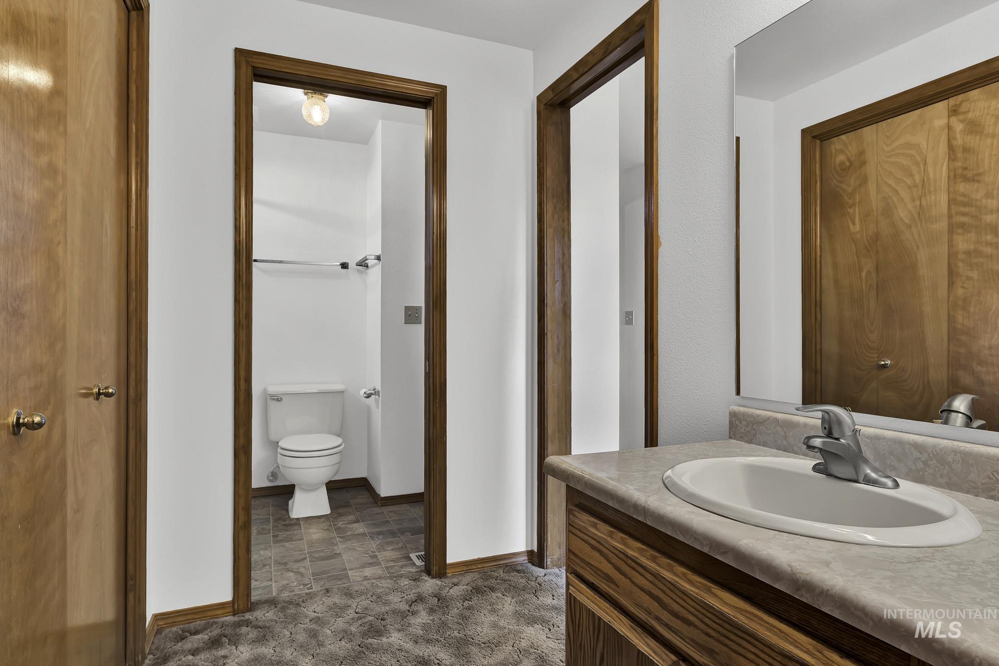 4675 SW Lark Dr, Mountain Home, Idaho 83647, 3 Bedrooms, 2 Bathrooms, Residential For Sale, Price $850,000,MLS 98968503