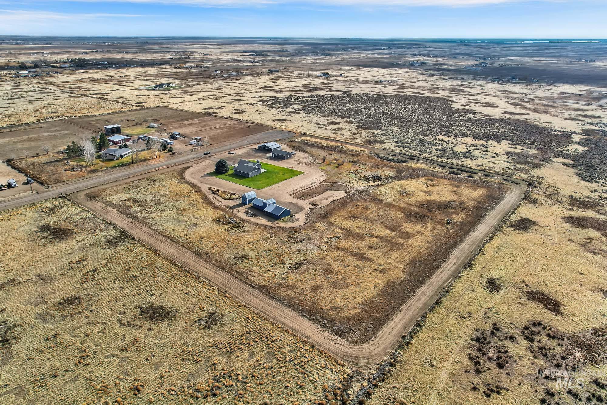 4675 SW Lark Dr, Mountain Home, Idaho 83647, 3 Bedrooms, 2 Bathrooms, Residential For Sale, Price $850,000,MLS 98968503