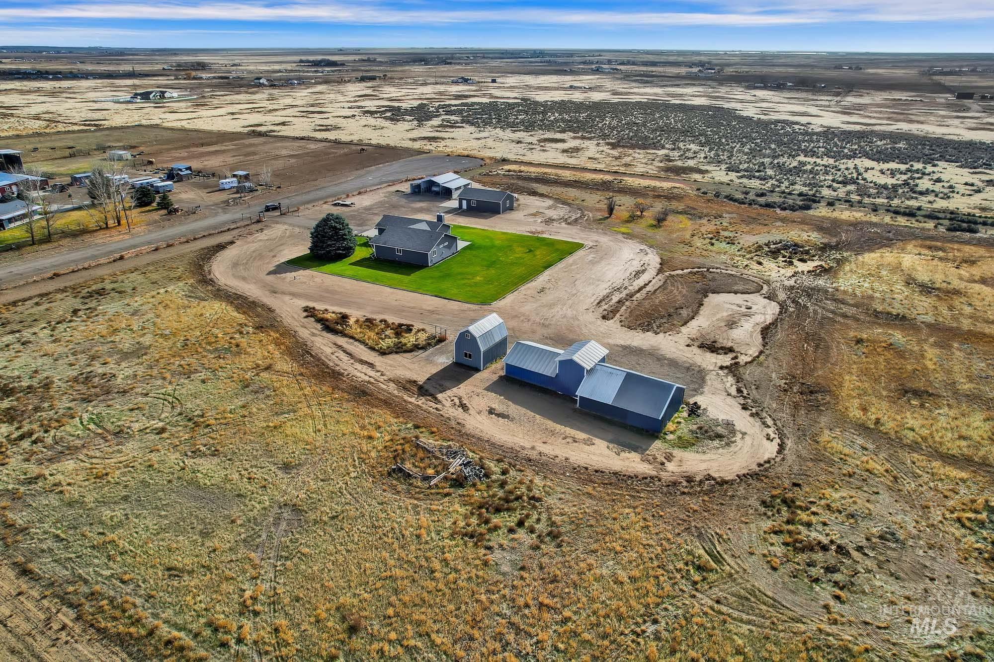 4675 SW Lark Dr, Mountain Home, Idaho 83647, 3 Bedrooms, 2 Bathrooms, Residential For Sale, Price $850,000,MLS 98968503