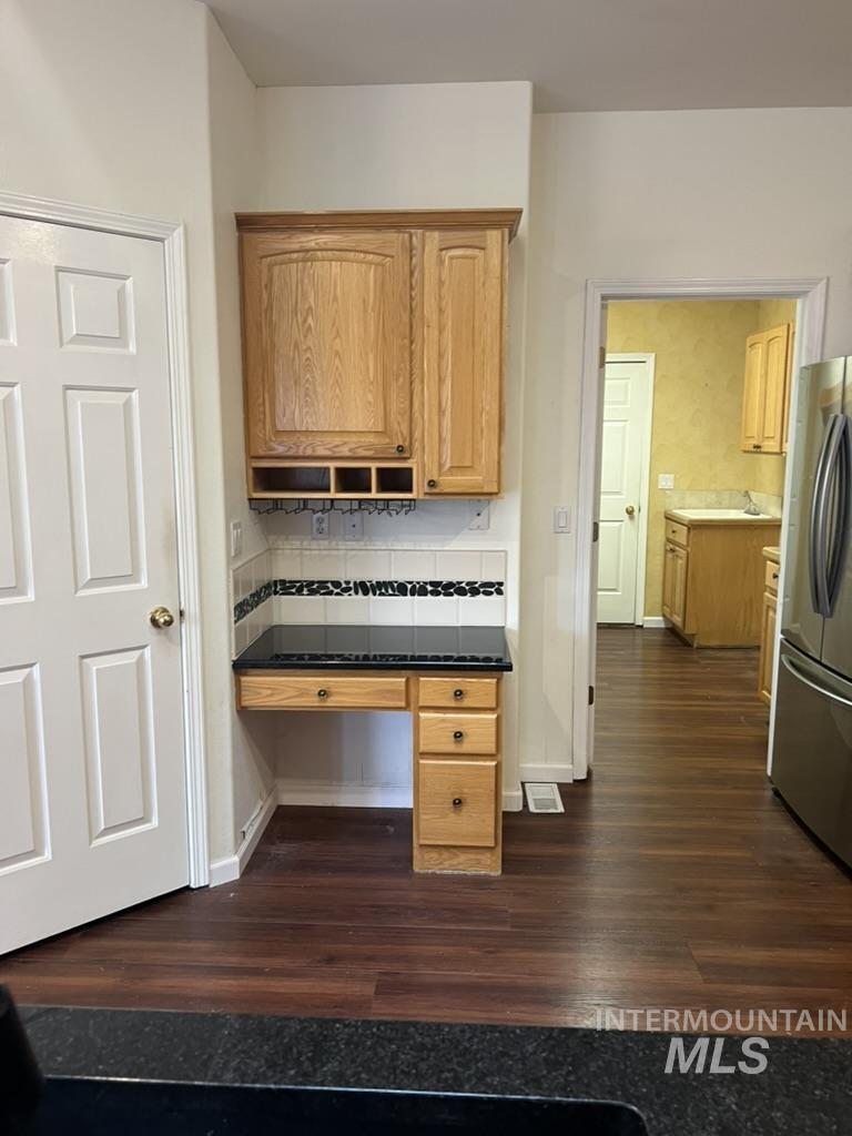 1133 N Torrey Pines, Eagle, Idaho 83616, 4 Bedrooms, 2 Bathrooms, Residential For Sale, Price $597,900,MLS 98968506