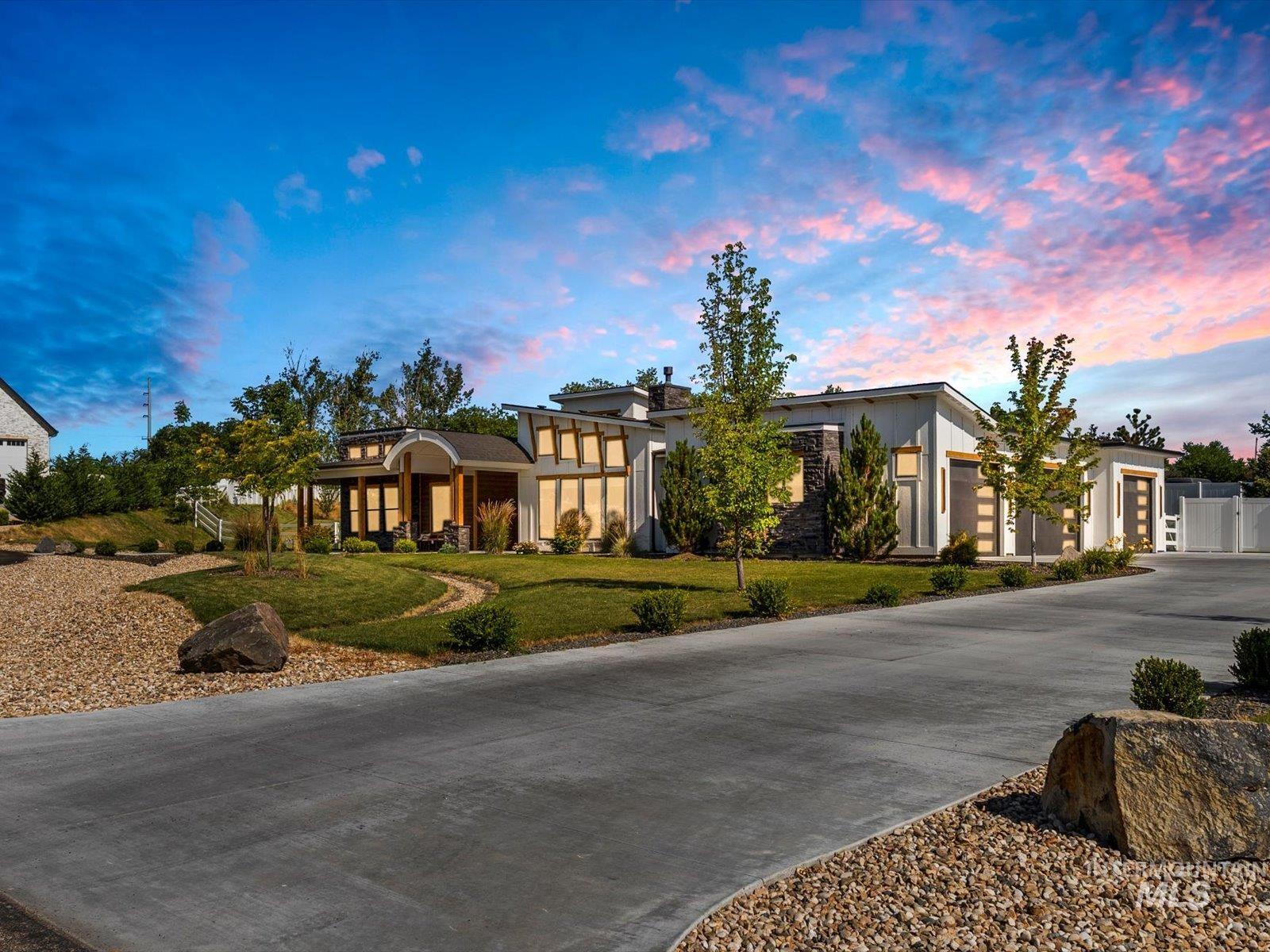 15006 Snow Mountain Dr., Caldwell, Idaho 83607, 5 Bedrooms, 4.5 Bathrooms, Residential For Sale, Price $1,395,000,MLS 98968509
