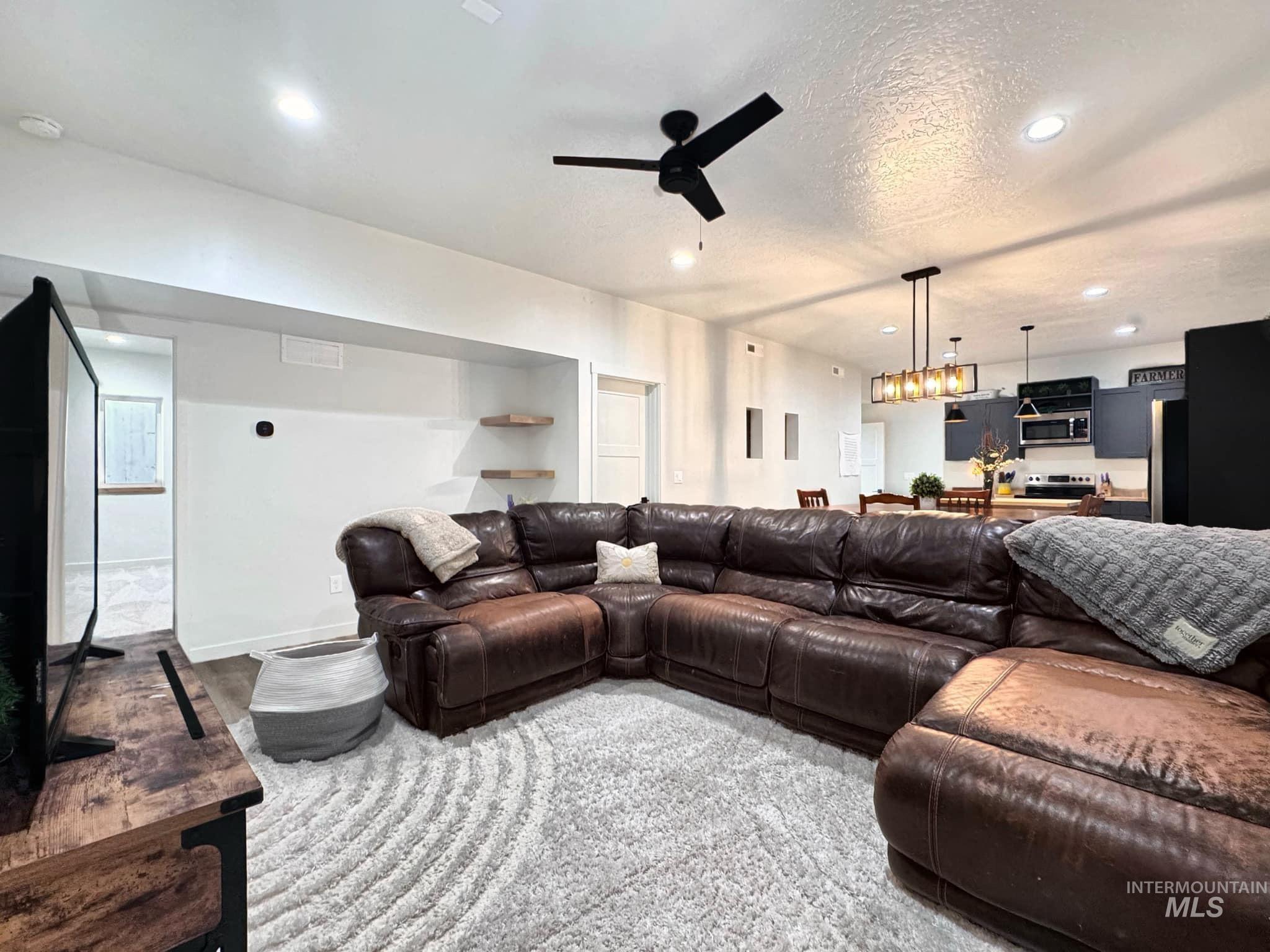 15006 Snow Mountain Dr., Caldwell, Idaho 83607, 5 Bedrooms, 4.5 Bathrooms, Residential For Sale, Price $1,489,000,MLS 98968509