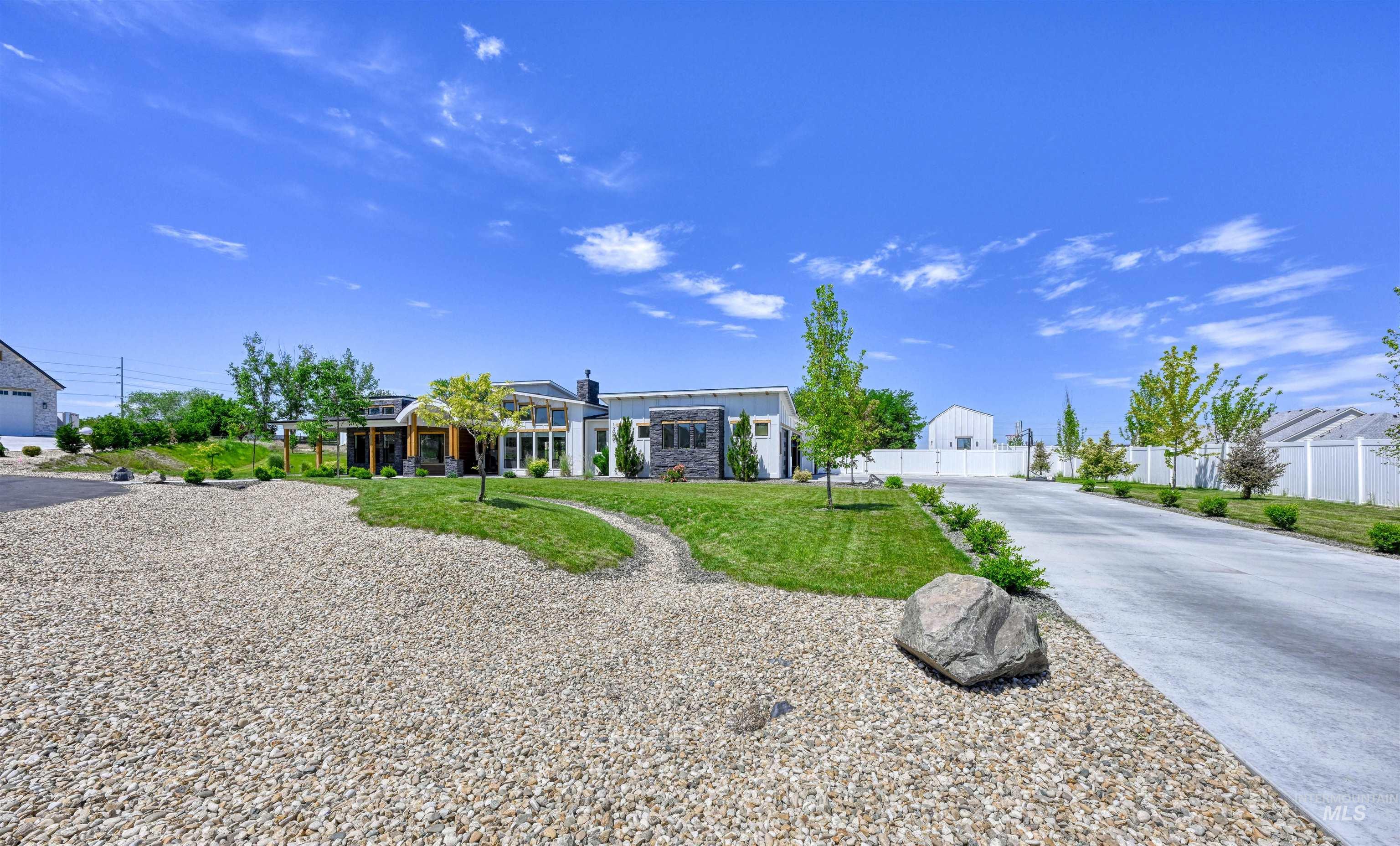 15006 Snow Mountain Dr., Caldwell, Idaho 83607, 5 Bedrooms, 4.5 Bathrooms, Residential For Sale, Price $1,489,000,MLS 98968509