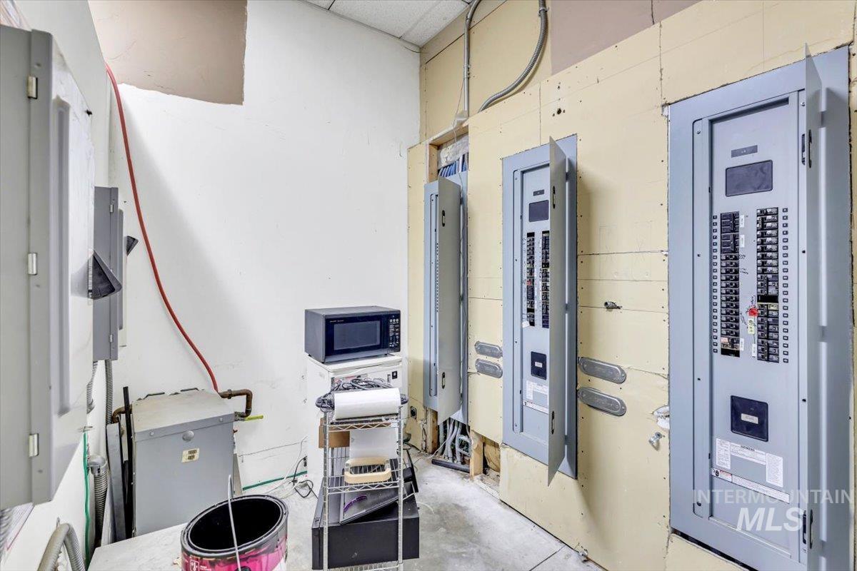 6732 W State Street, Garden City, Idaho 83714, Business/Commercial For Sale, Price $49,200, 98968516