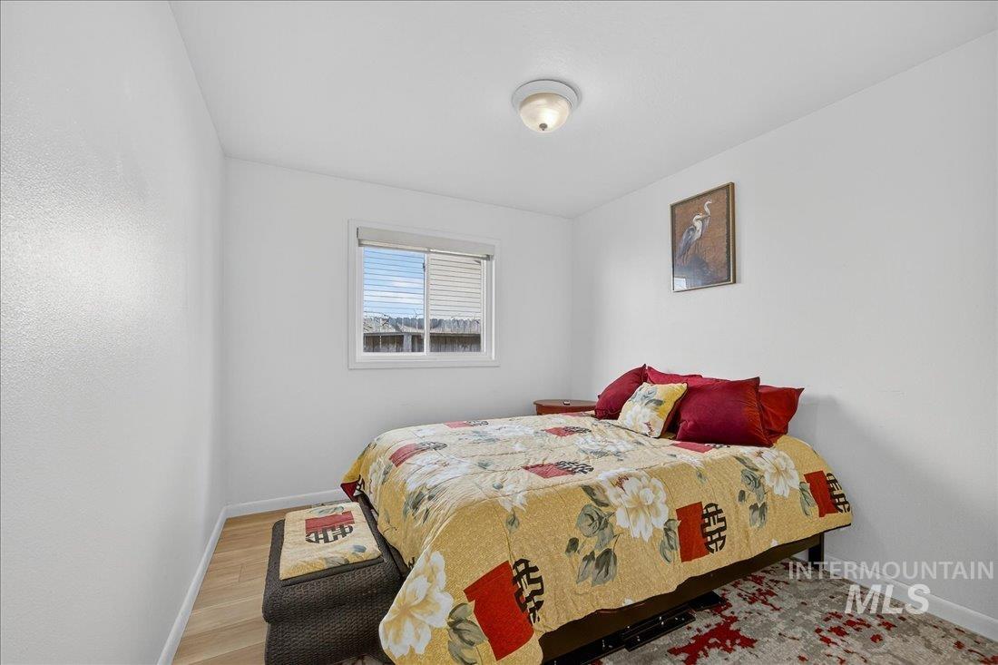 5672 W Drawbridge Dr., Boise, Idaho 83703, 3 Bedrooms, 2 Bathrooms, Residential For Sale, Price $449,900,MLS 98968517