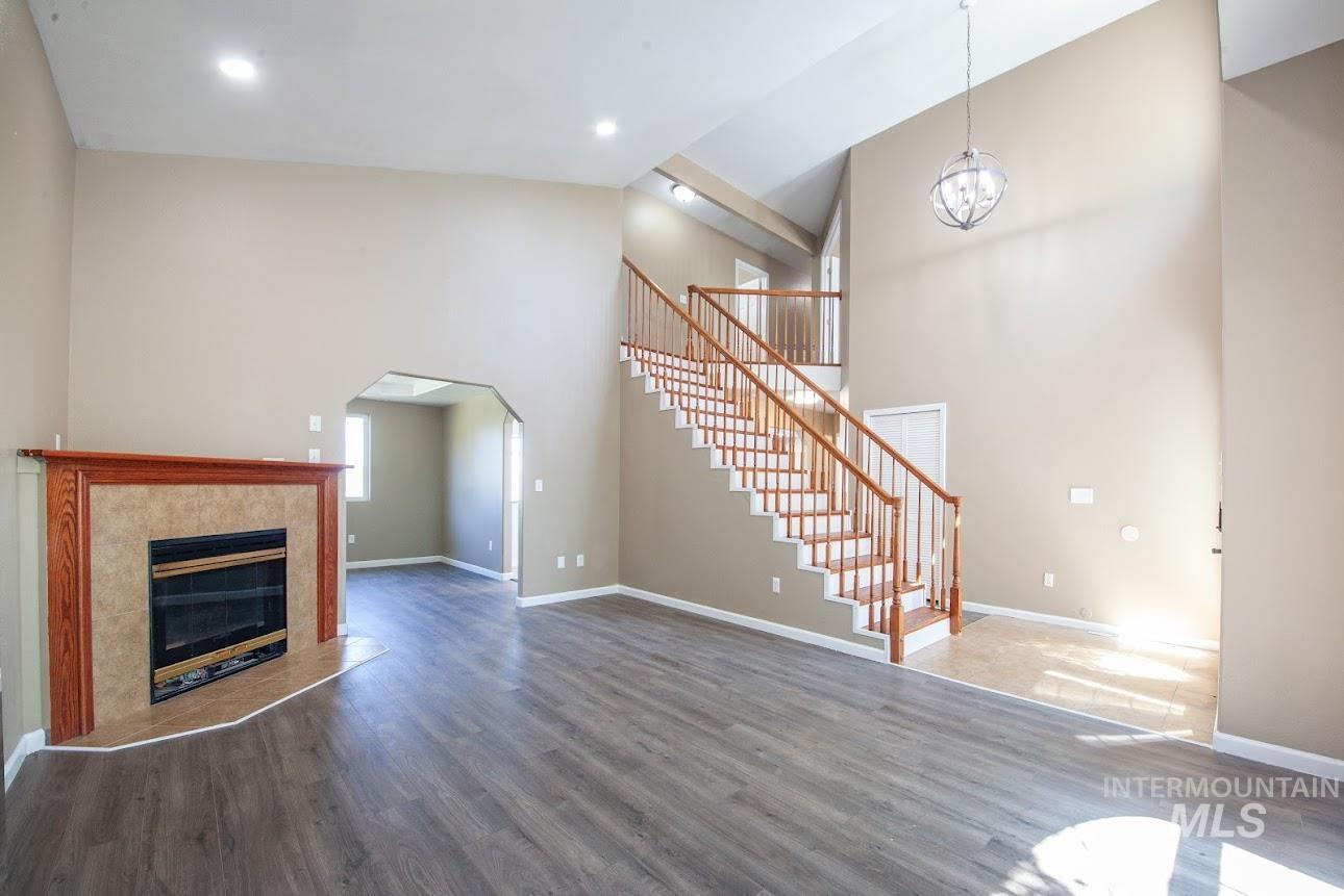 2975 Dove Dr, Clarkston, Washington 99403, 6 Bedrooms, 3.5 Bathrooms, Residential For Sale, Price $499,500,MLS 98968518