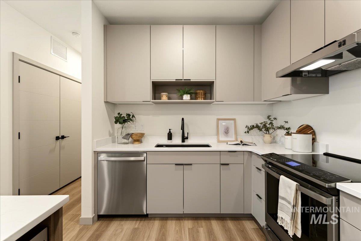 2312 S Broadway Avenue, Boise, Idaho 83706, 1 Bedroom, 1 Bathroom, Residential For Sale, Price $349,000, 98968522