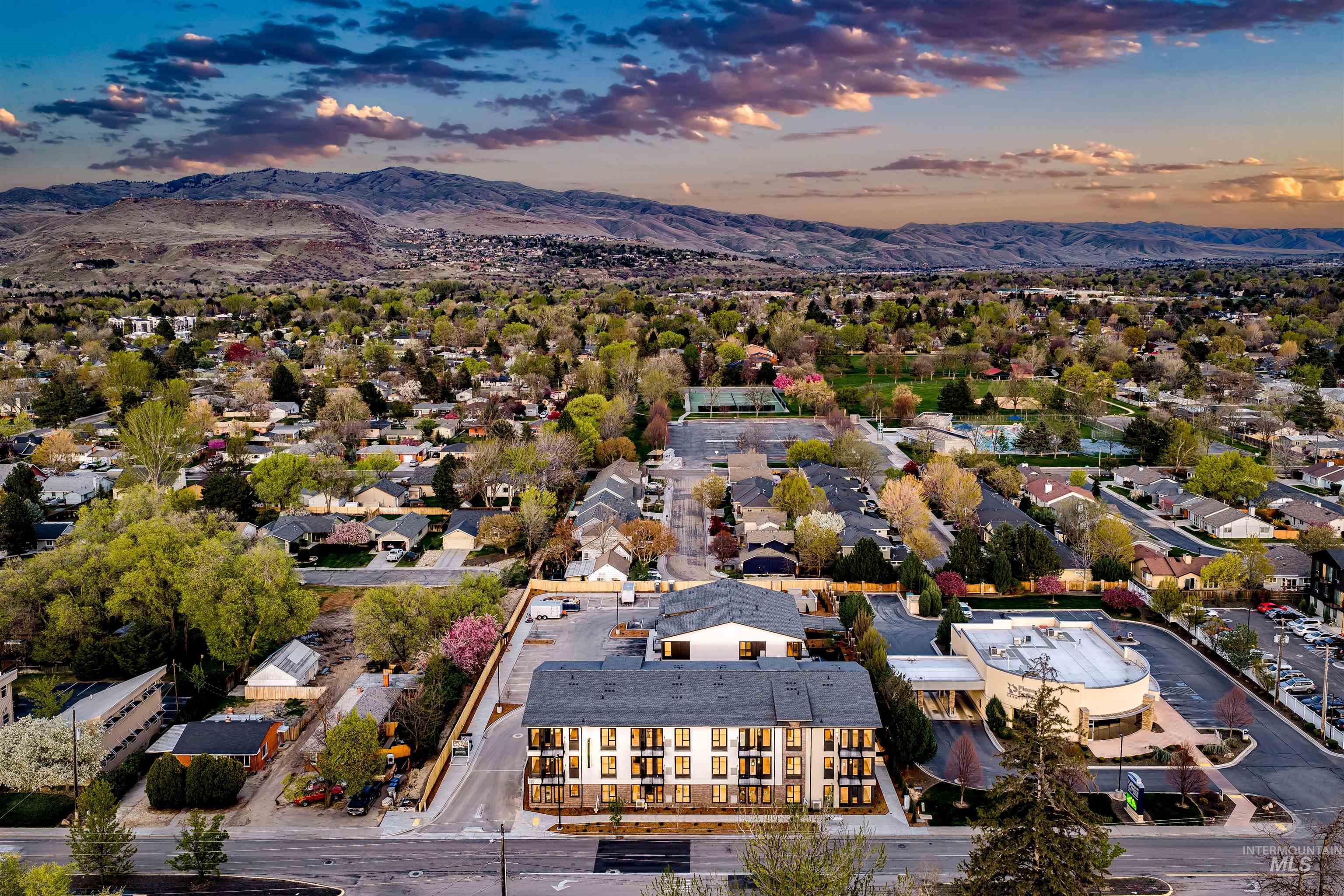 2312 S Broadway Avenue, Boise, Idaho 83706, 1 Bedroom, 1 Bathroom, Residential For Sale, Price $339,000, 98968522