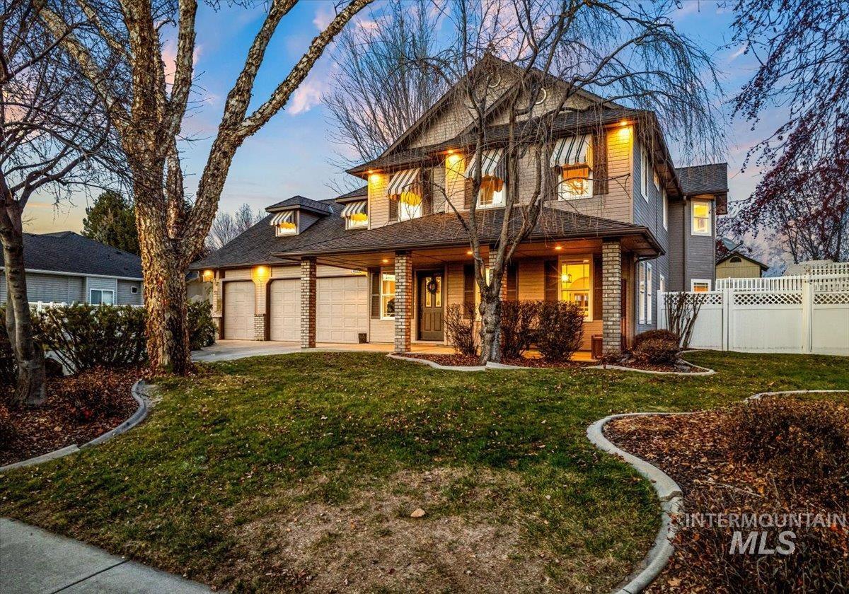 762 E Martinique Dr, Meridian, Idaho 83642, 4 Bedrooms, 2.5 Bathrooms, Residential For Sale, Price $739,900,MLS 98968535