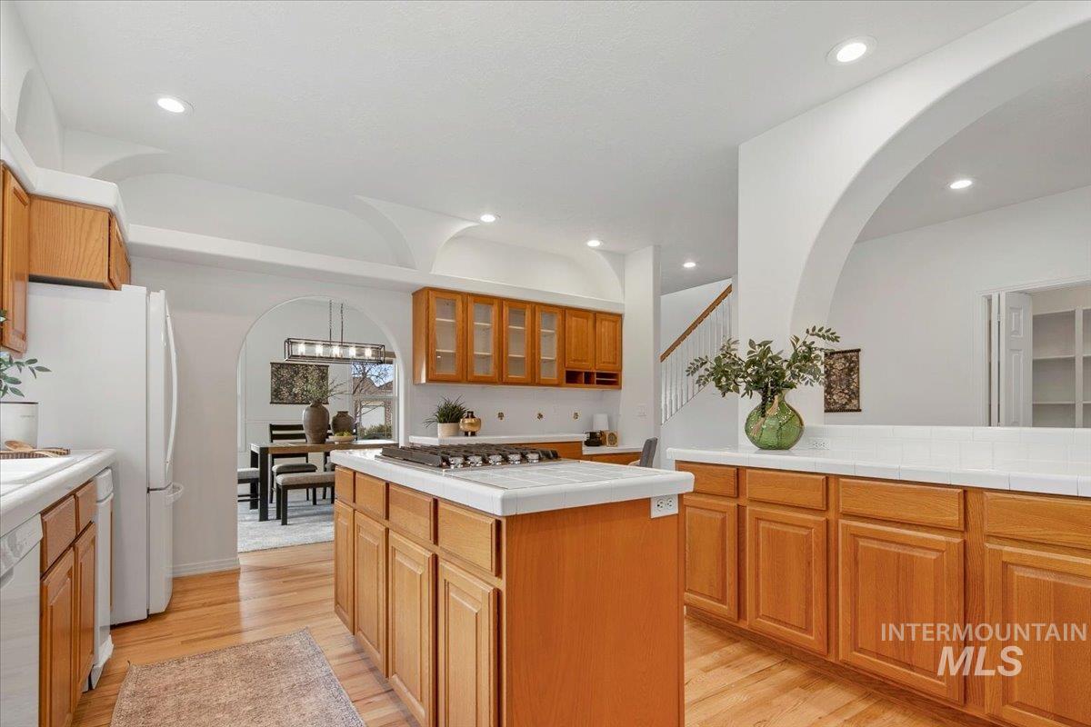 762 E Martinique Dr, Meridian, Idaho 83642, 4 Bedrooms, 2.5 Bathrooms, Residential For Sale, Price $739,900,MLS 98968535