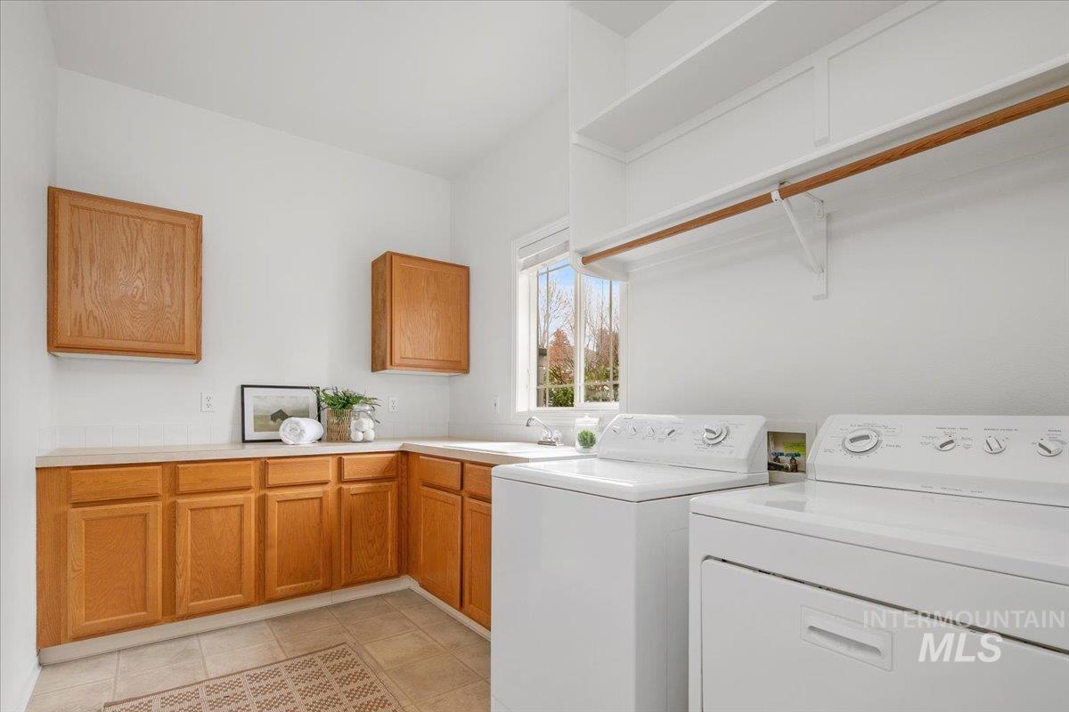 762 E Martinique Dr, Meridian, Idaho 83642, 4 Bedrooms, 2.5 Bathrooms, Residential For Sale, Price $739,900,MLS 98968535