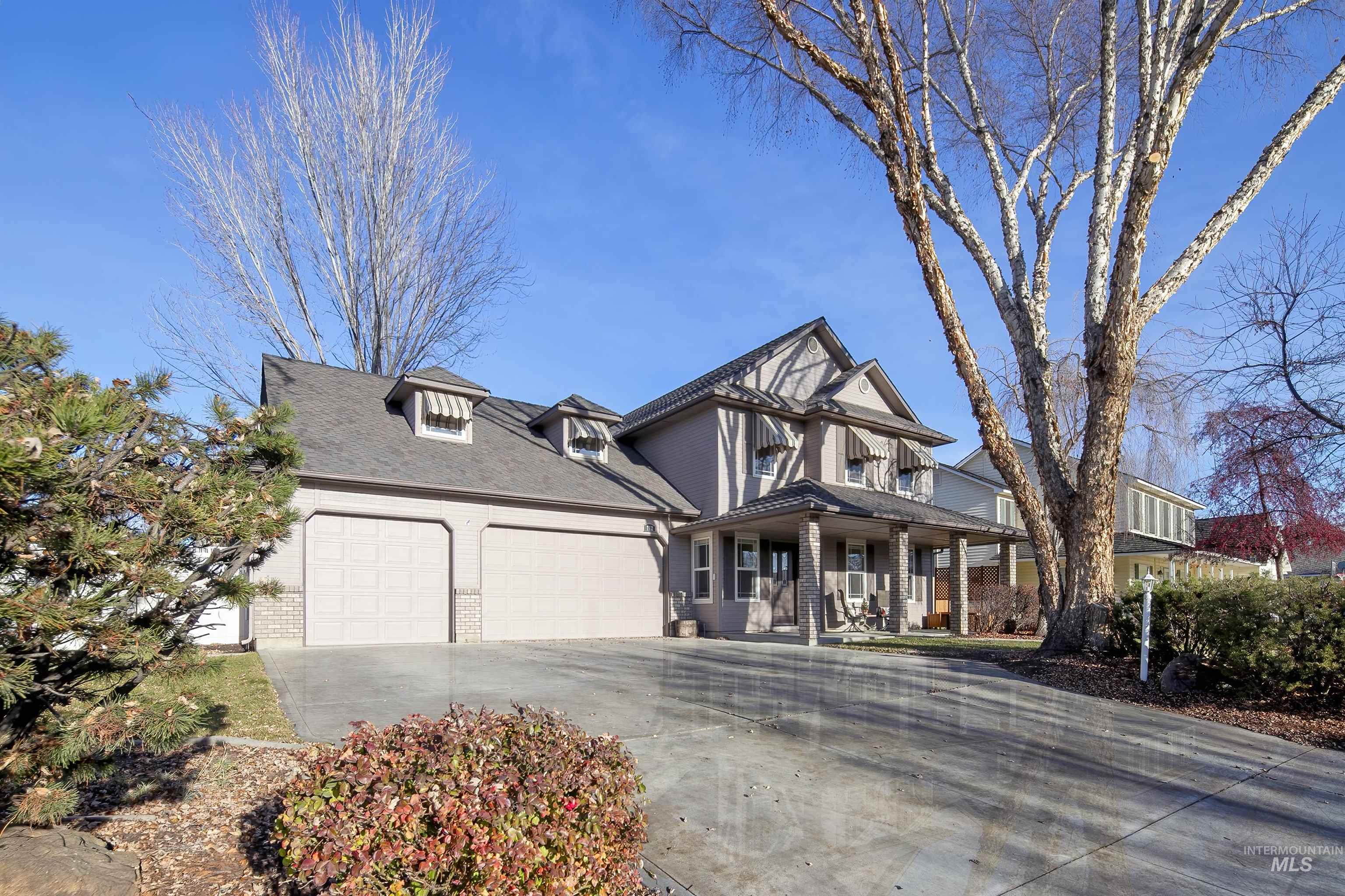 762 E Martinique Dr, Meridian, Idaho 83642, 4 Bedrooms, 2.5 Bathrooms, Residential For Sale, Price $739,900,MLS 98968535