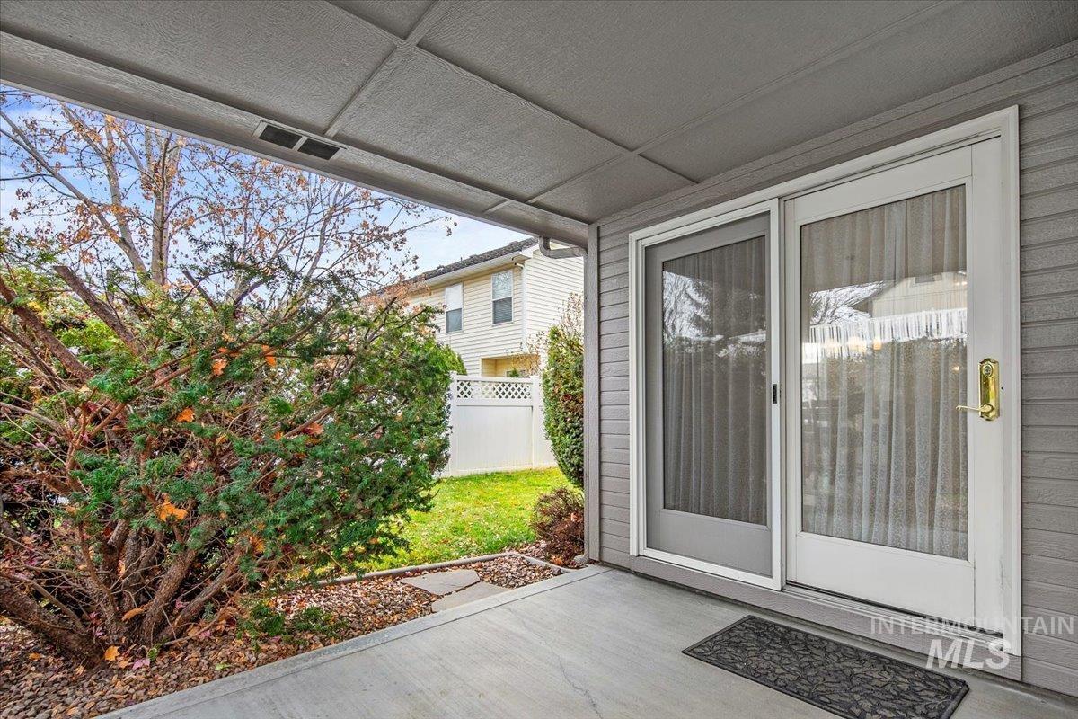 762 E Martinique Dr, Meridian, Idaho 83642, 4 Bedrooms, 2.5 Bathrooms, Residential For Sale, Price $739,900,MLS 98968535