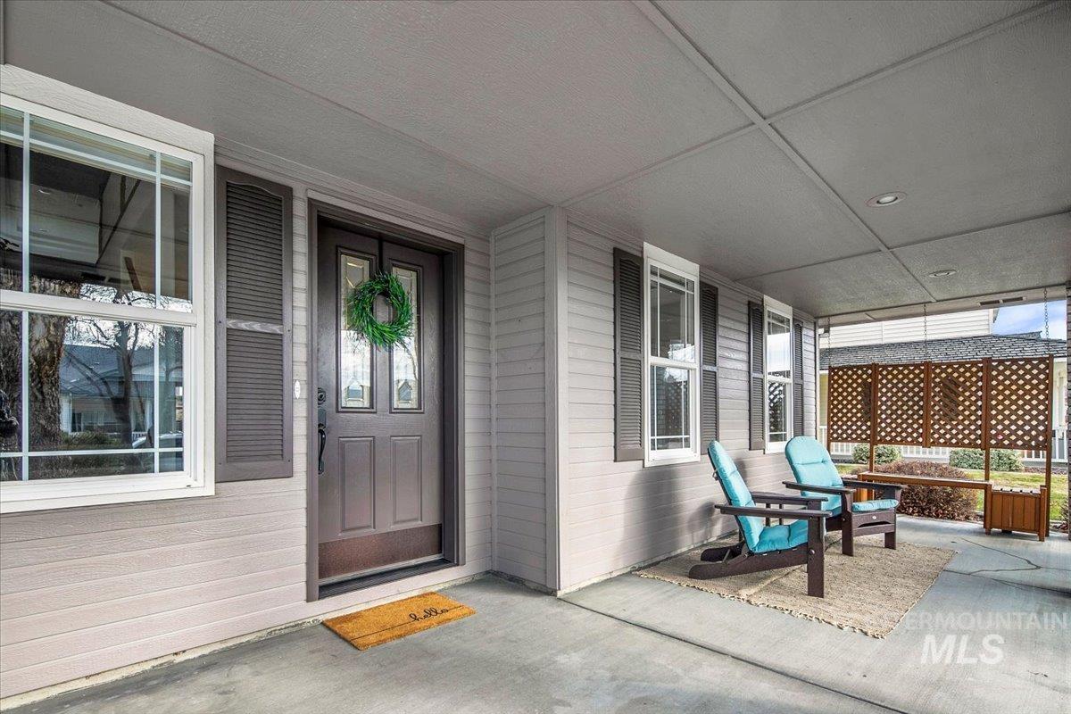 762 E Martinique Dr, Meridian, Idaho 83642, 4 Bedrooms, 2.5 Bathrooms, Residential For Sale, Price $739,900,MLS 98968535