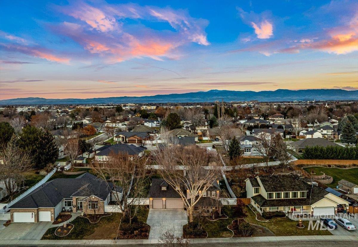 762 E Martinique Dr, Meridian, Idaho 83642, 4 Bedrooms, 2.5 Bathrooms, Residential For Sale, Price $739,900,MLS 98968535