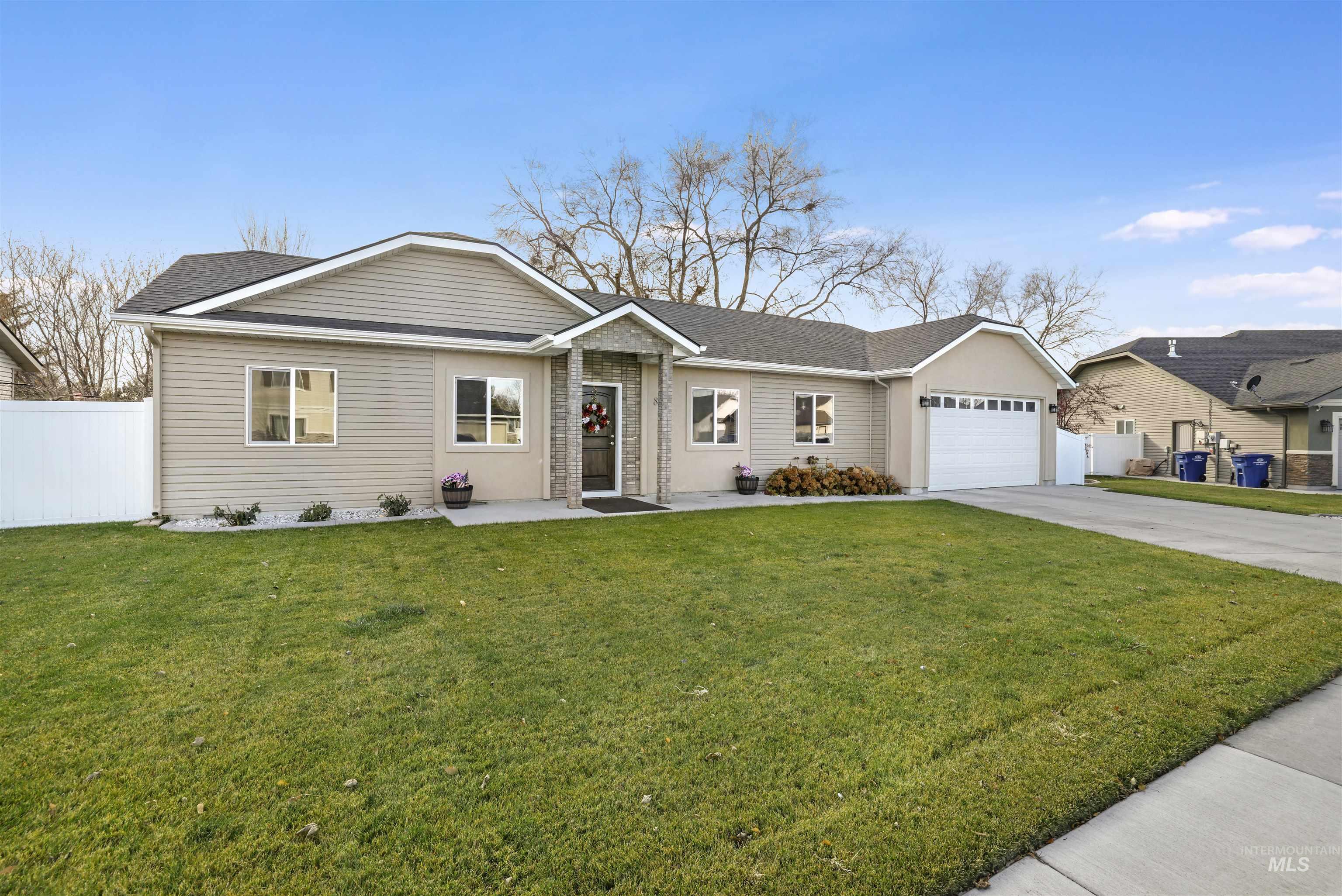 831 Lynx Dr, Jerome, Idaho 83338, 3 Bedrooms, 2 Bathrooms, Residential For Sale, Price $345,000,MLS 98968544