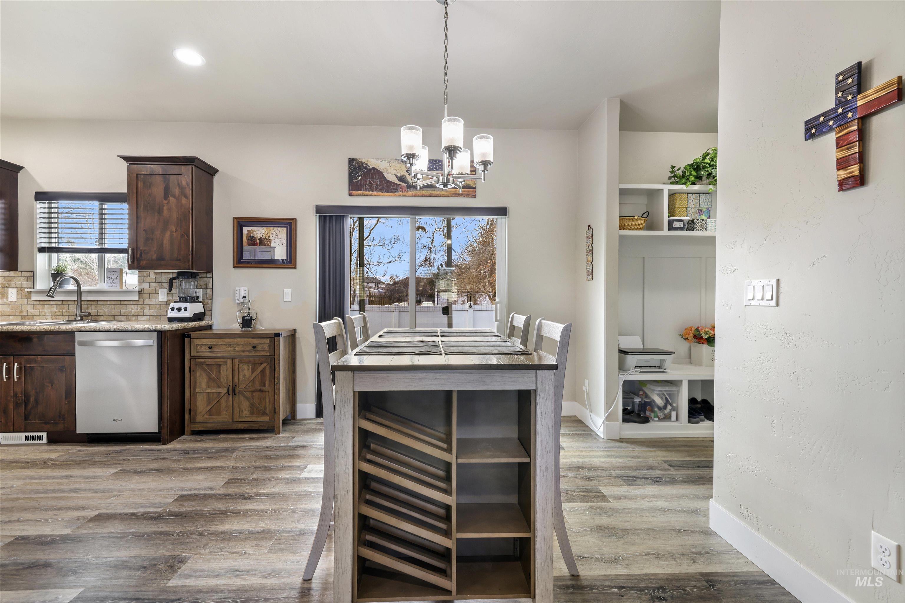 831 Lynx Dr, Jerome, Idaho 83338, 3 Bedrooms, 2 Bathrooms, Residential For Sale, Price $345,000,MLS 98968544