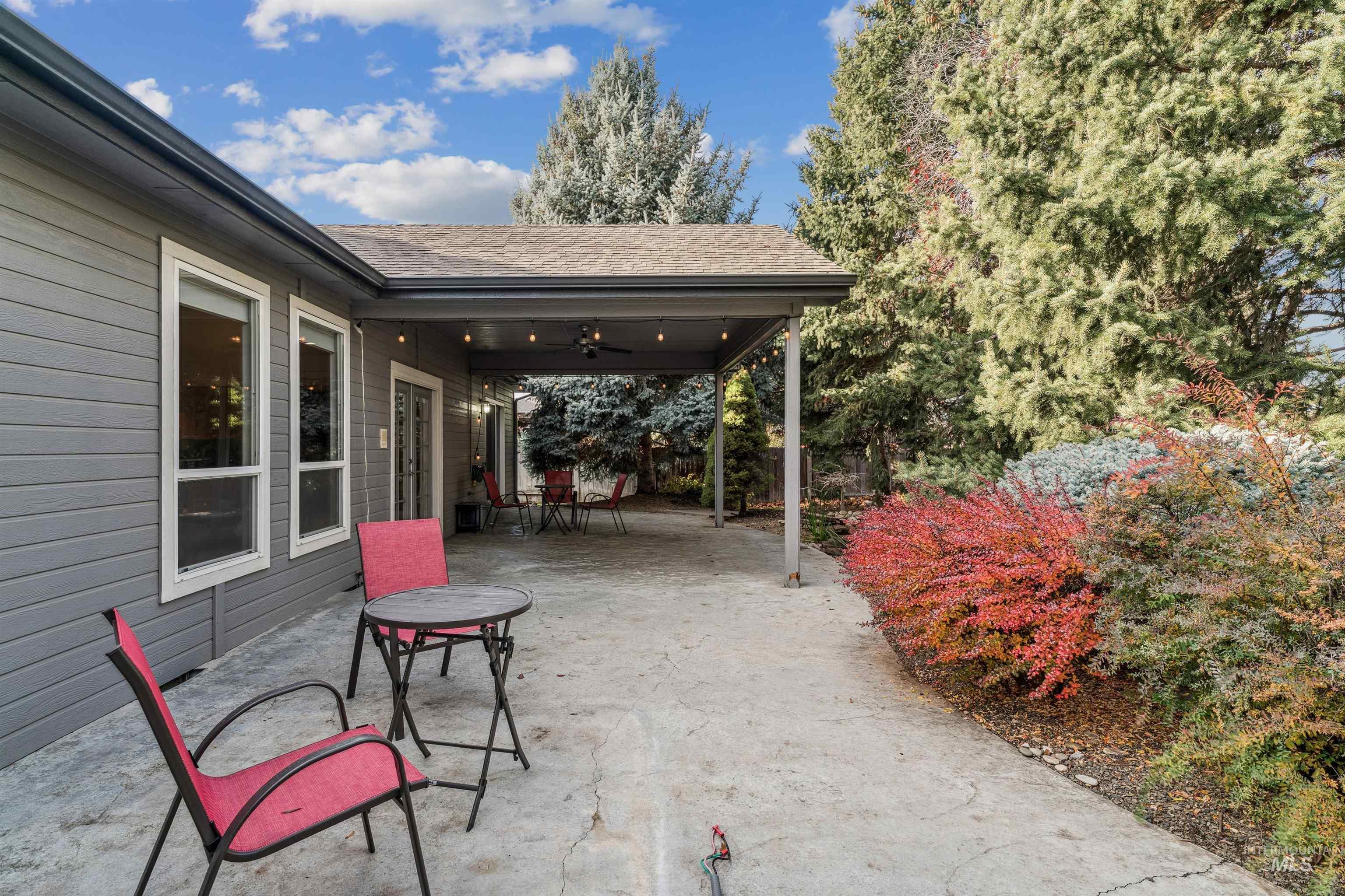 11212 W Inglin Court, Boise, Idaho 83709, 4 Bedrooms, 3.5 Bathrooms, Residential For Sale, Price $765,000,MLS 98968545