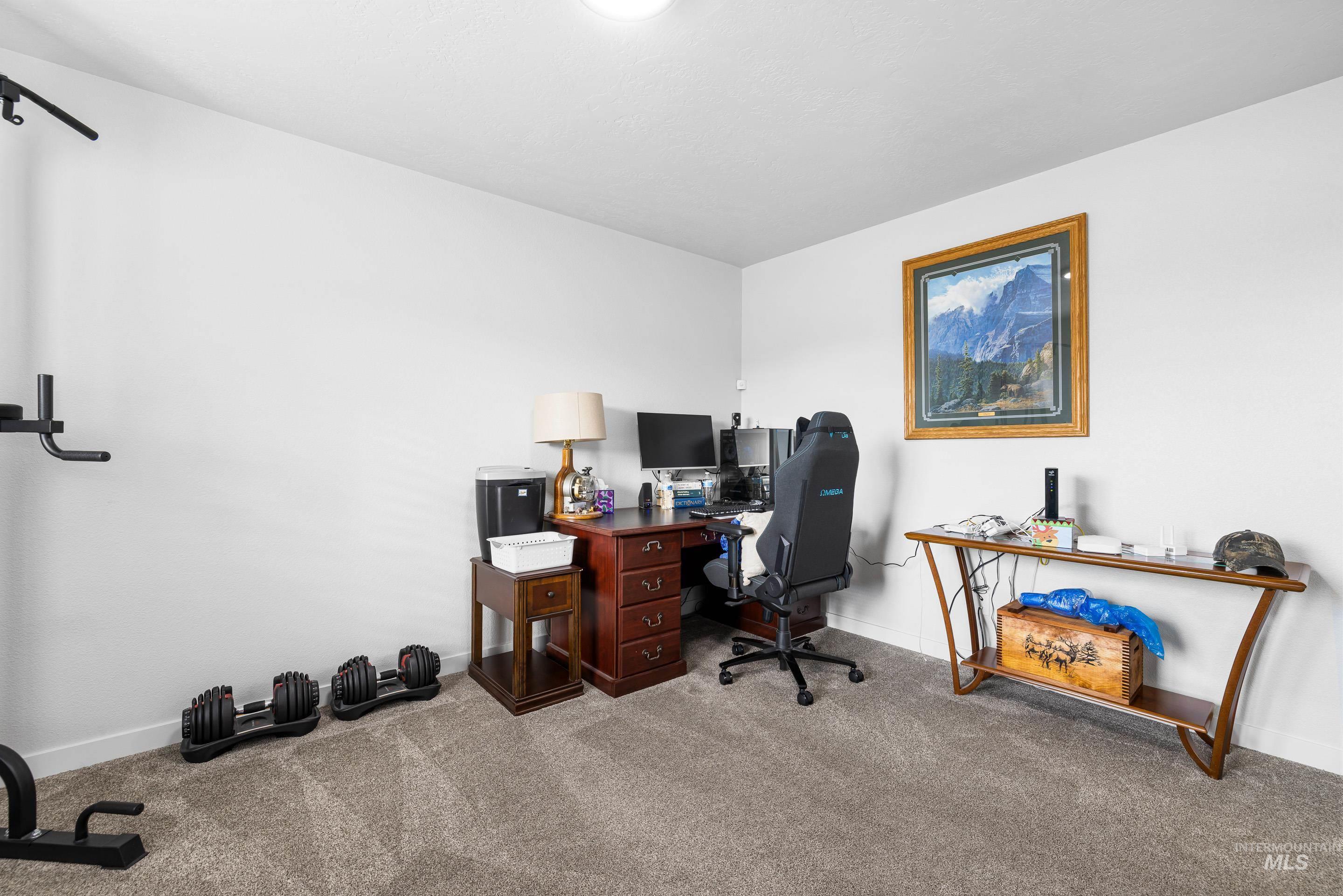 3308 W Zarea Dr, Meridian, Idaho 83642, 4 Bedrooms, 2.5 Bathrooms, Residential For Sale, Price $539,000,MLS 98968552