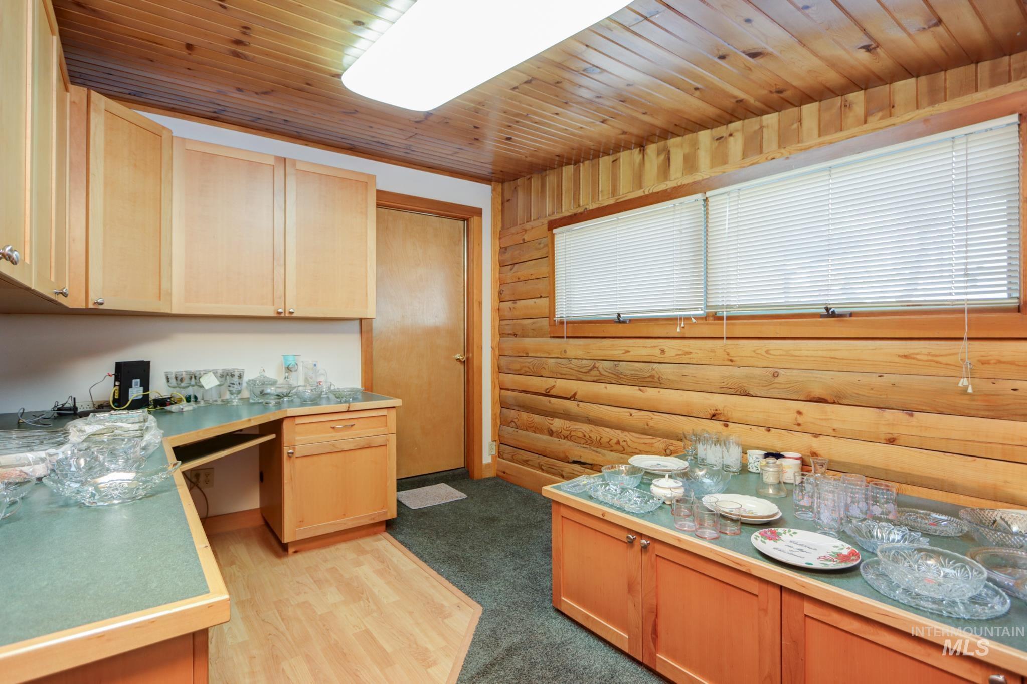 1235 Moore Way, Ontario, Oregon 97914, 3 Bedrooms, 2 Bathrooms, Residential For Sale, Price $349,999,MLS 98968554