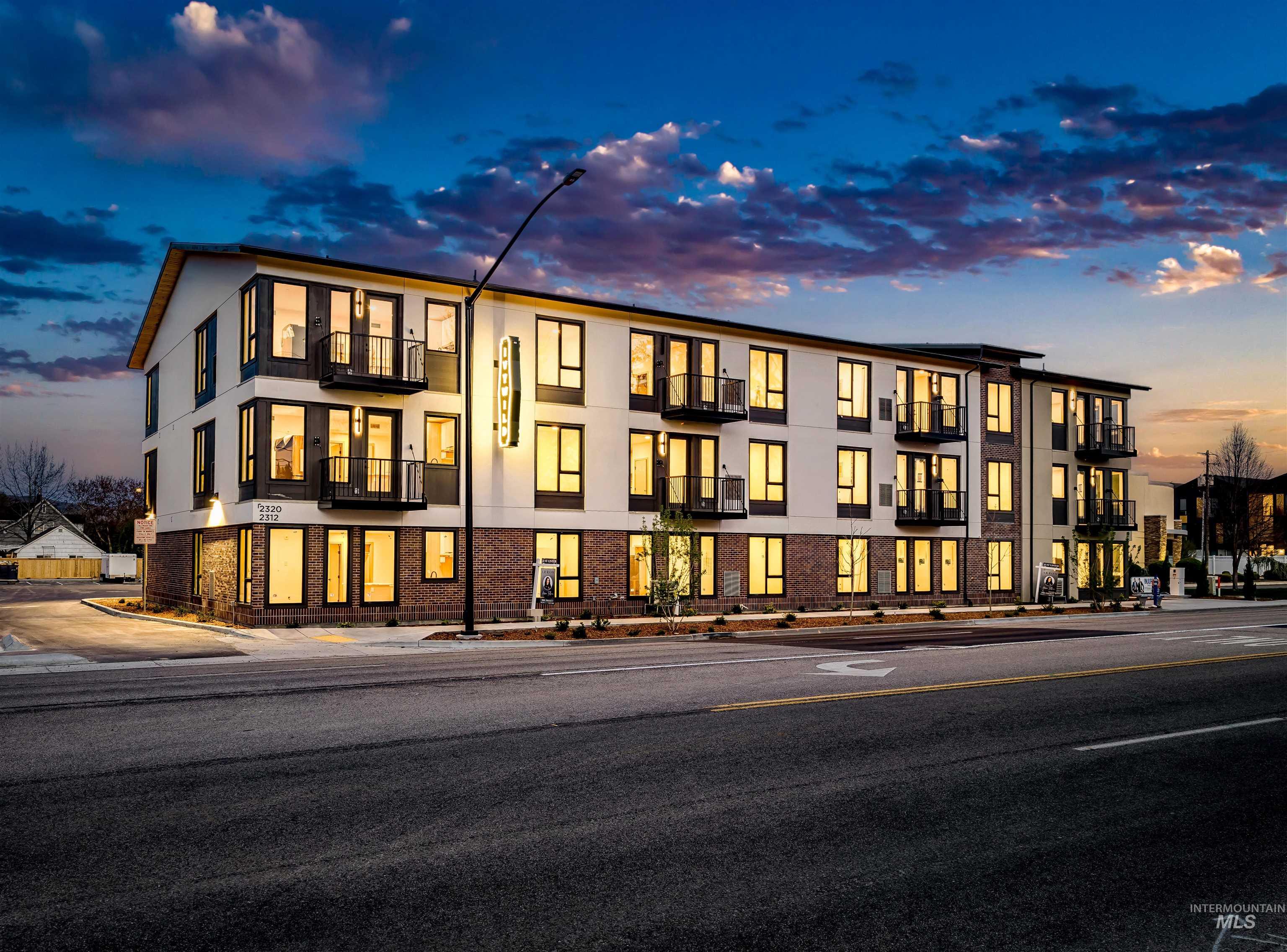 2312 S Broadway Avenue, Boise, Idaho 83706, 2 Bedrooms, 2 Bathrooms, Residential For Sale, Price $399,000, 98968559