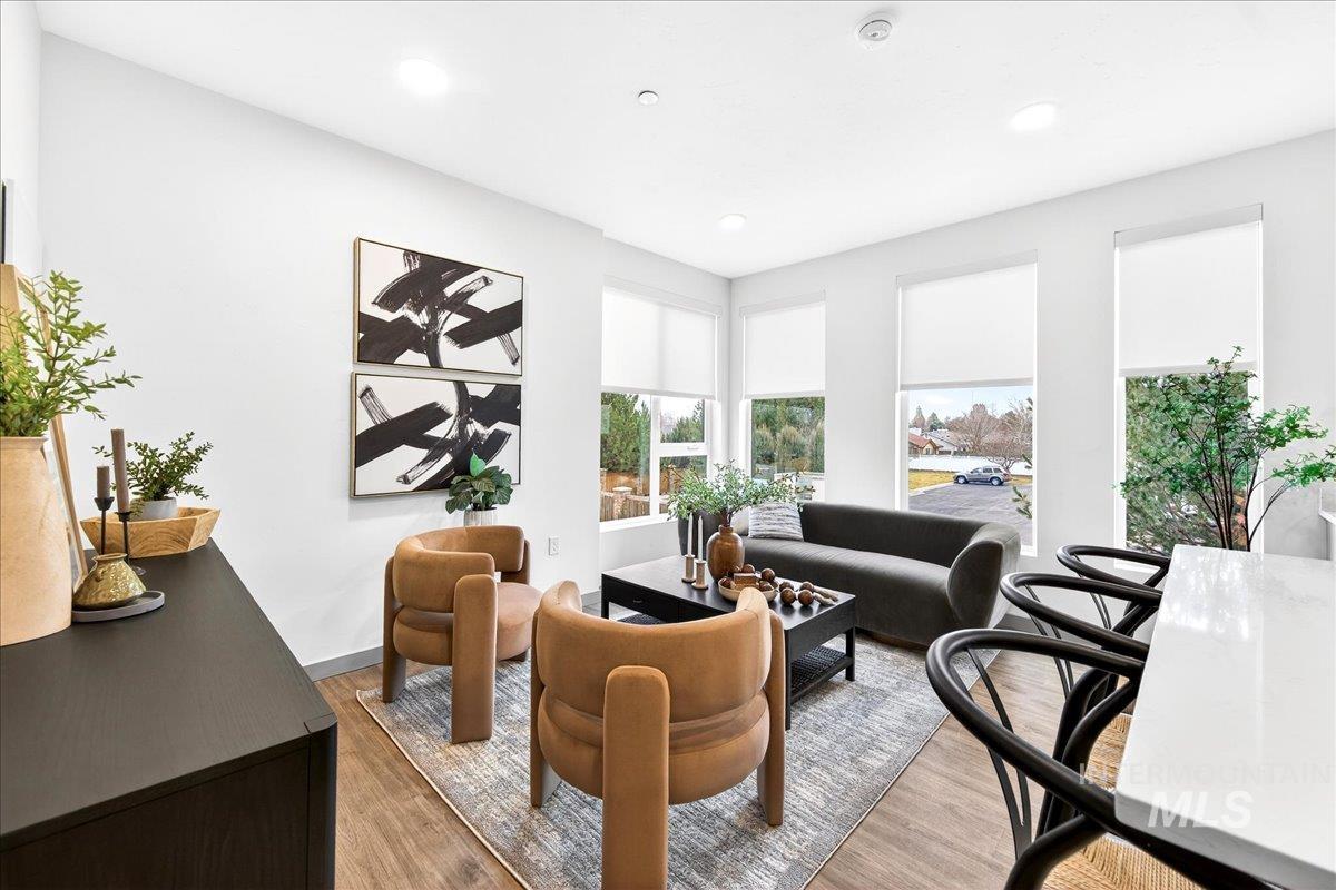 2312 S Broadway Avenue, Boise, Idaho 83706, 2 Bedrooms, 2 Bathrooms, Residential For Sale, Price $429,000, 98968559