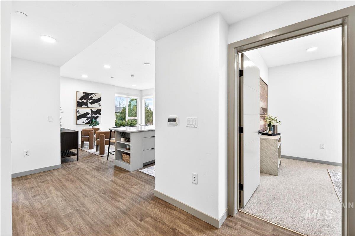 2312 S Broadway Avenue, Boise, Idaho 83706, 2 Bedrooms, 2 Bathrooms, Residential For Sale, Price $445,000, 98968559