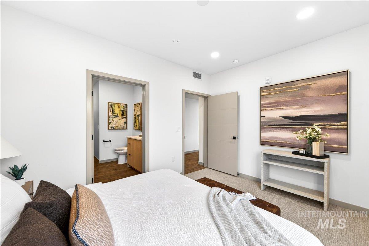 2312 S Broadway Avenue, Boise, Idaho 83706, 2 Bedrooms, 2 Bathrooms, Residential For Sale, Price $429,000, 98968559