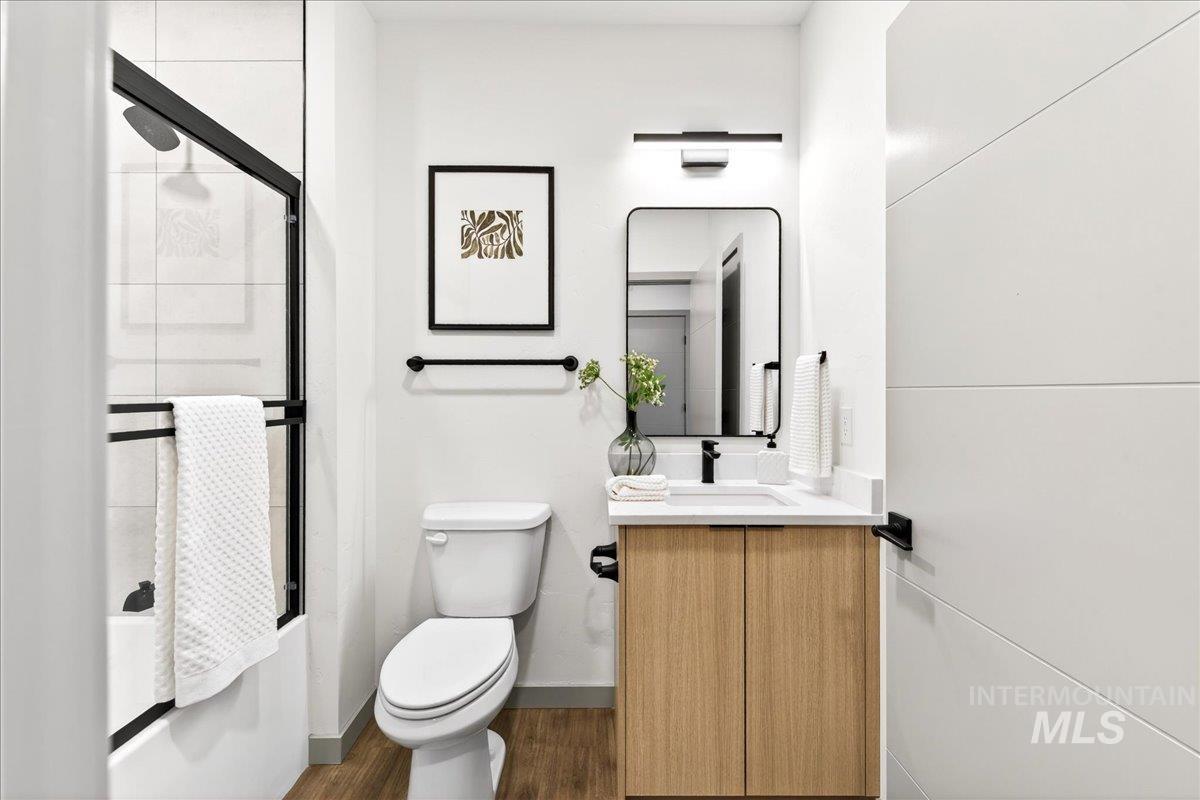 2312 S Broadway Avenue, Boise, Idaho 83706, 2 Bedrooms, 2 Bathrooms, Residential For Sale, Price $445,000, 98968559