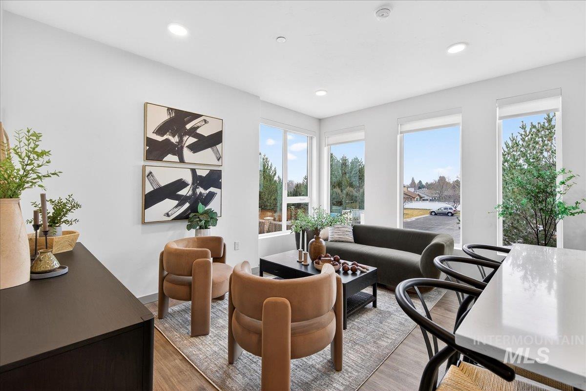 2312 S Broadway Avenue, Boise, Idaho 83706, 2 Bedrooms, 2 Bathrooms, Residential For Sale, Price $429,000, 98968559