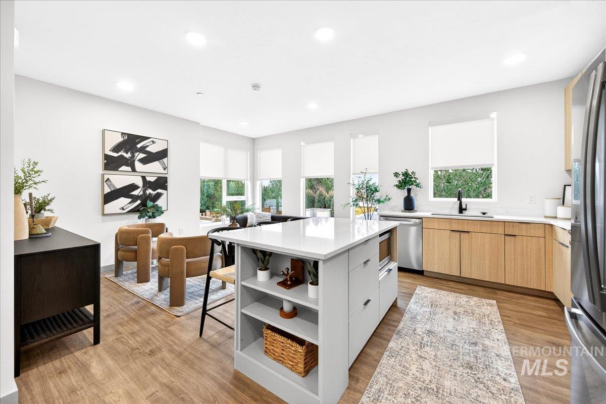 2312 S Broadway Avenue, Boise, Idaho 83706, 2 Bedrooms, 2 Bathrooms, Residential For Sale, Price $429,000, 98968559