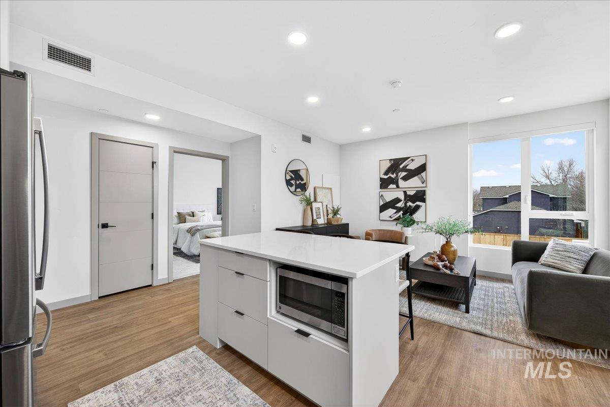 2312 S Broadway Avenue, Boise, Idaho 83706, 2 Bedrooms, 2 Bathrooms, Residential For Sale, Price $445,000, 98968559