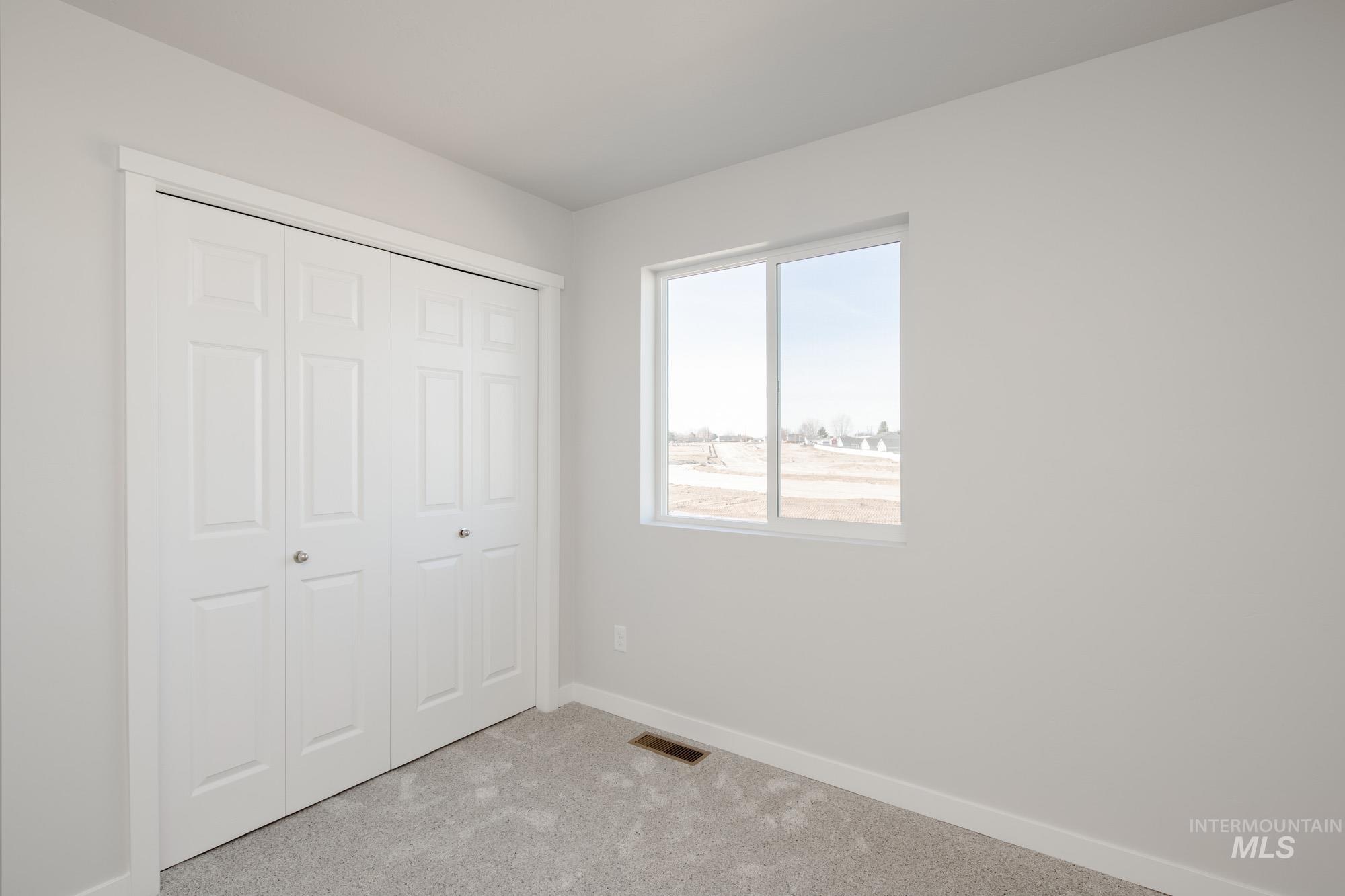 3047 S Maple Ranch Way, Nampa, Idaho 83686, 3 Bedrooms, 2.5 Bathrooms, Residential For Sale, Price $392,990, 98968566