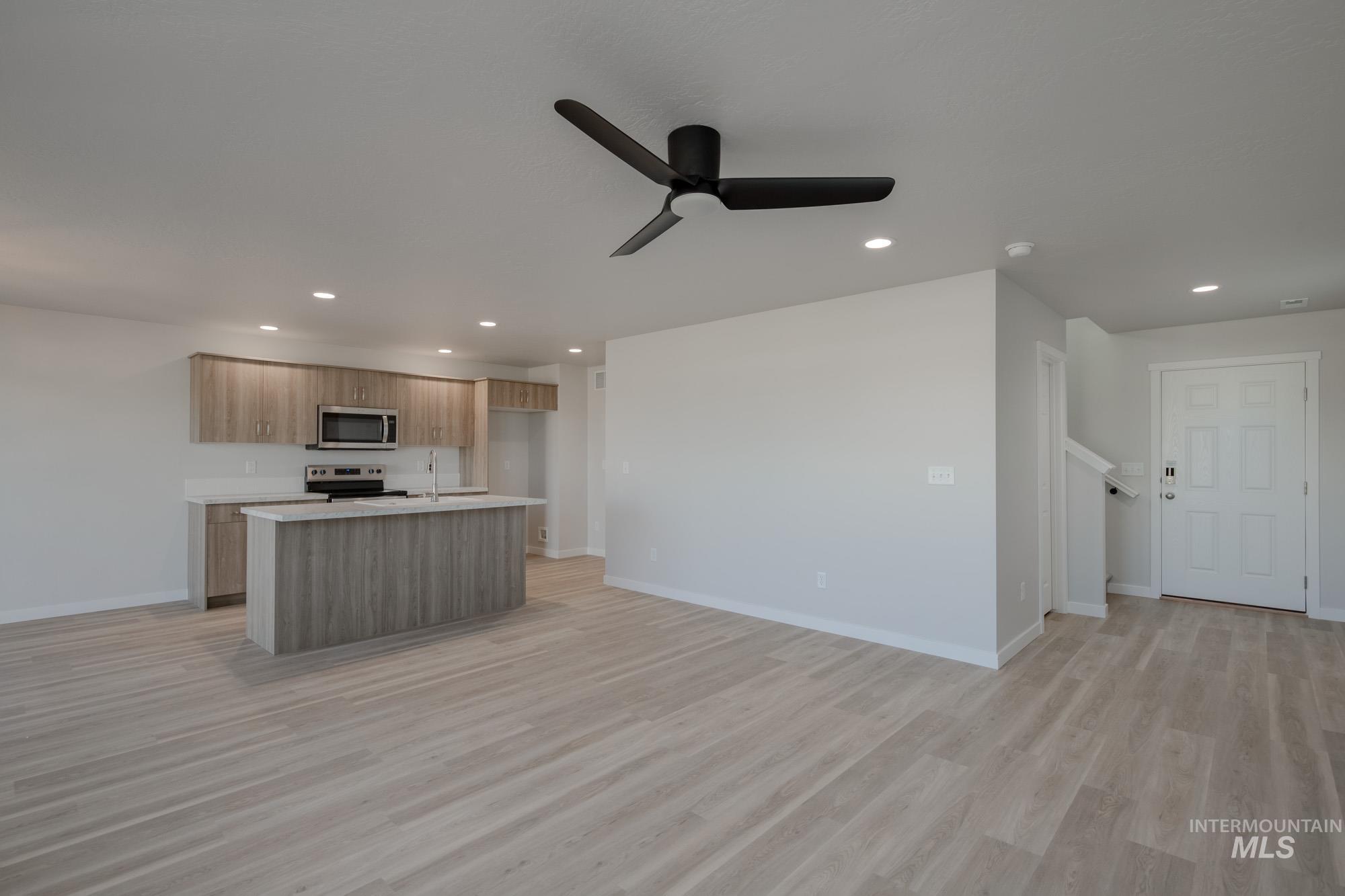 3047 S Maple Ranch Way, Nampa, Idaho 83686, 3 Bedrooms, 2.5 Bathrooms, Residential For Sale, Price $392,990, 98968566