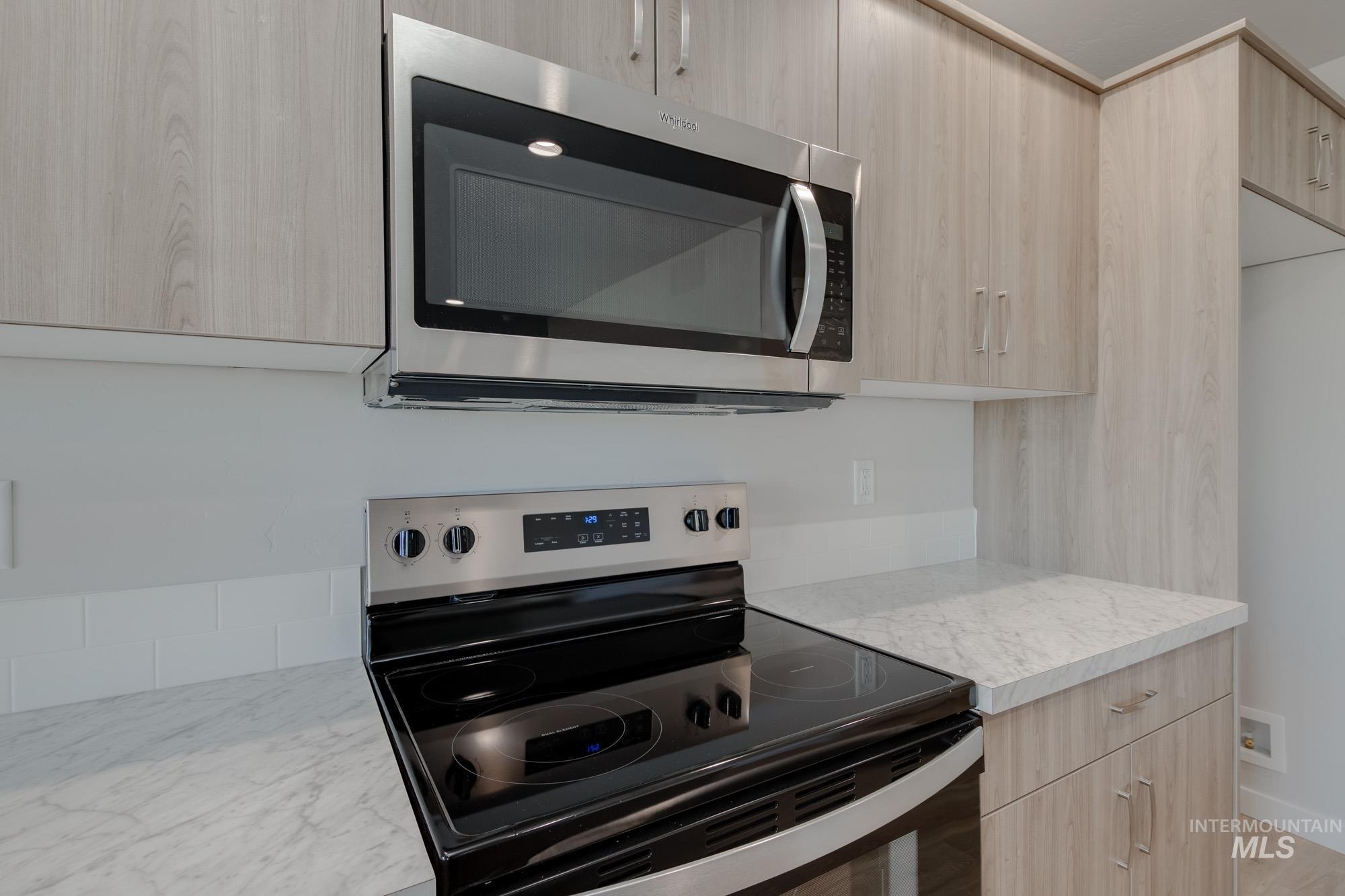 3047 S Maple Ranch Way, Nampa, Idaho 83686, 3 Bedrooms, 2.5 Bathrooms, Residential For Sale, Price $392,990, 98968566