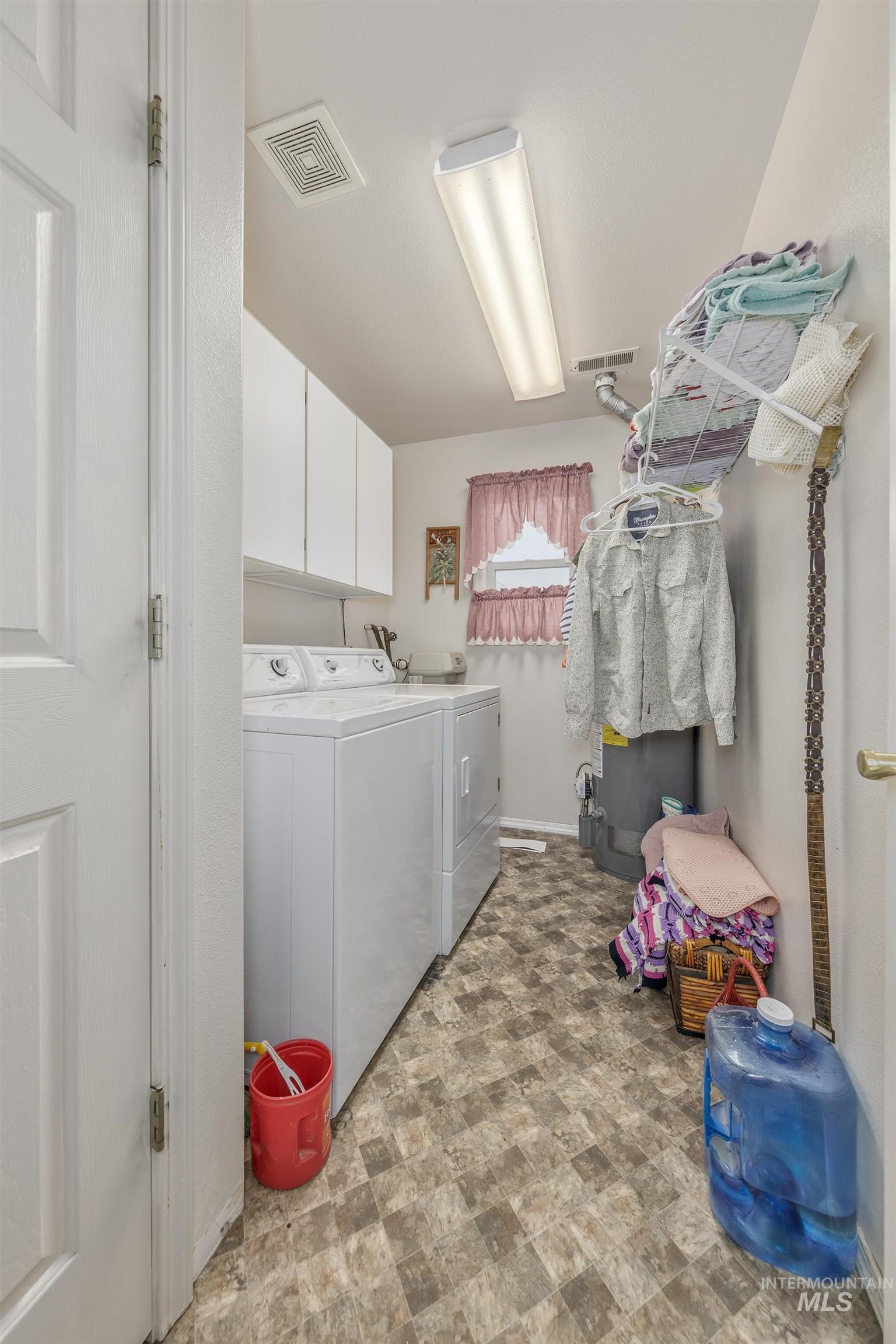 393 Tuttle Dr, Ontario, Oregon 97914, 4 Bedrooms, 2 Bathrooms, Residential For Sale, Price $425,000, 98968567